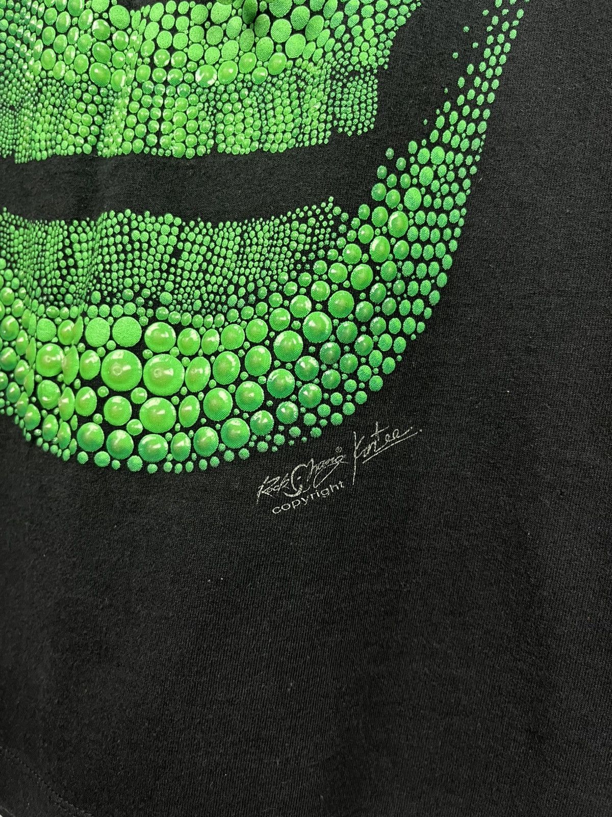 Vintage Vintage Rock Chang Skull Bright in the Dark T-Shirt Y2K Rare Size US L / EU 52-54 / 3 - 5 Thumbnail