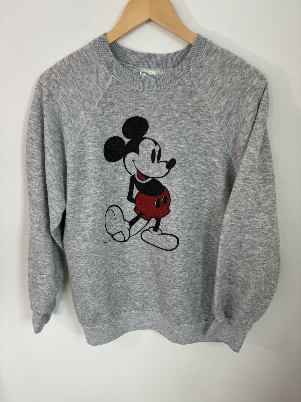 Vintage Vintage Mickey Mouse Faded Paper Thin Disney Crewneck Size US XL / EU 56 / 4 - 1 Thumbnail