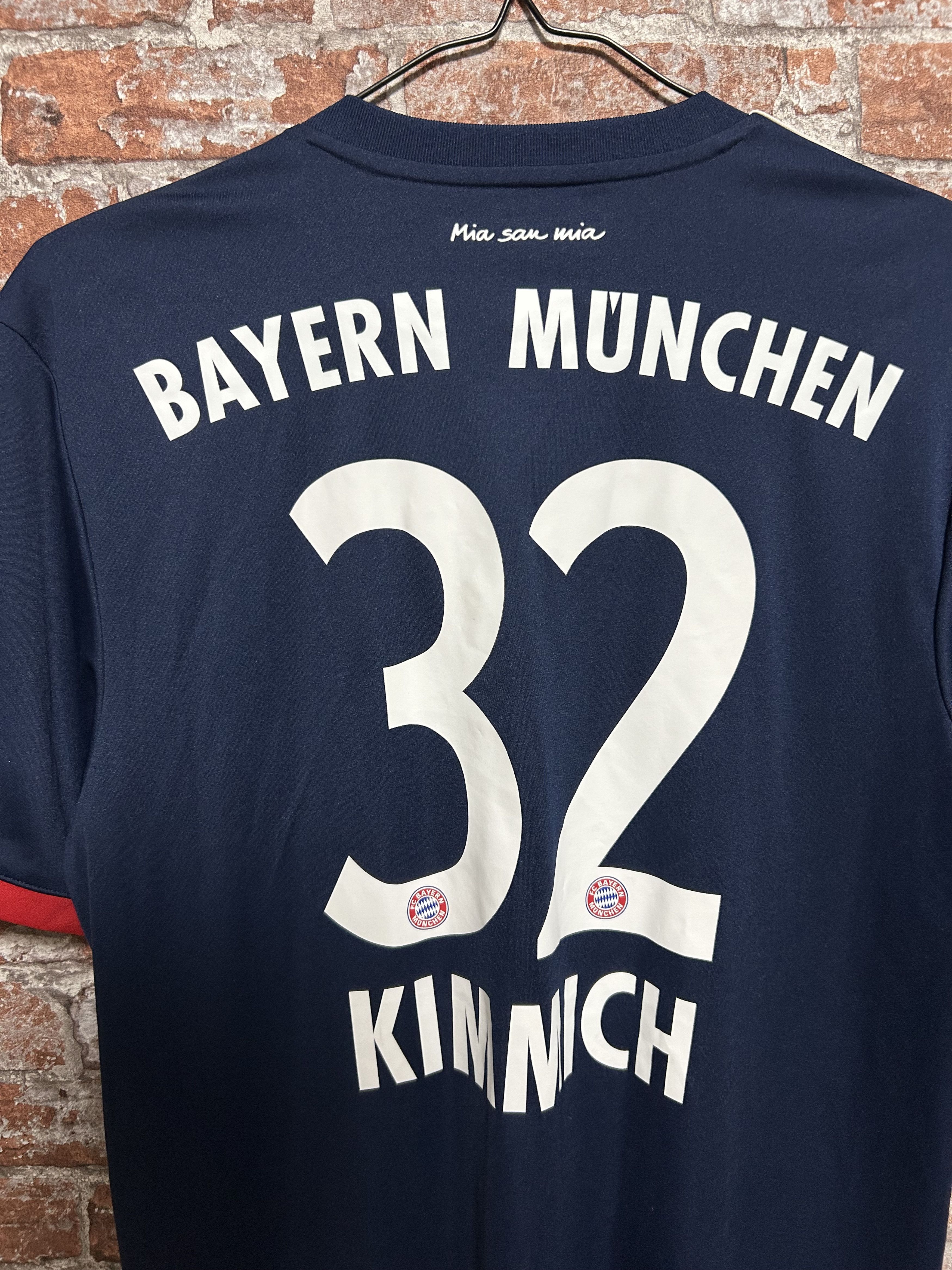Adidas Bayern 2017 2018 Away Football Jersey #32 Kimmich AZ7937 Size US M / EU 48-50 / 2 - 6 Thumbnail