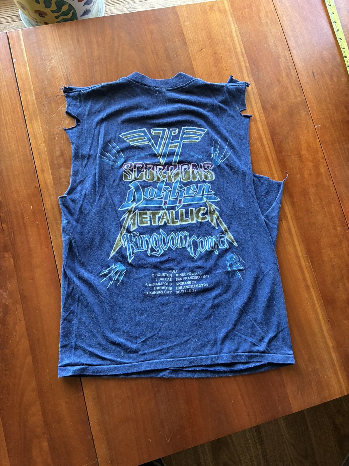 Vintage Vintage 1988 Monsters of Rock distressed tour shirt Size US M / EU 48-50 / 2 - 6 Thumbnail