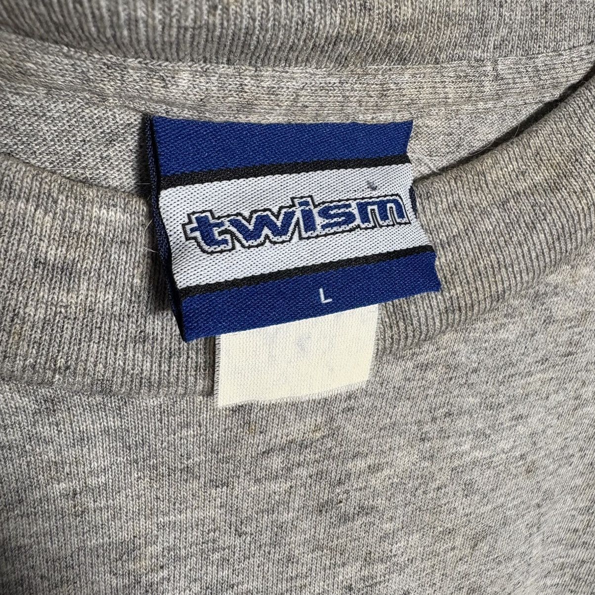 Vintage Vintage 90s Twism The World Is Mine Long Sleeve T-Shirt Size US L / EU 52-54 / 3 - 5 Thumbnail