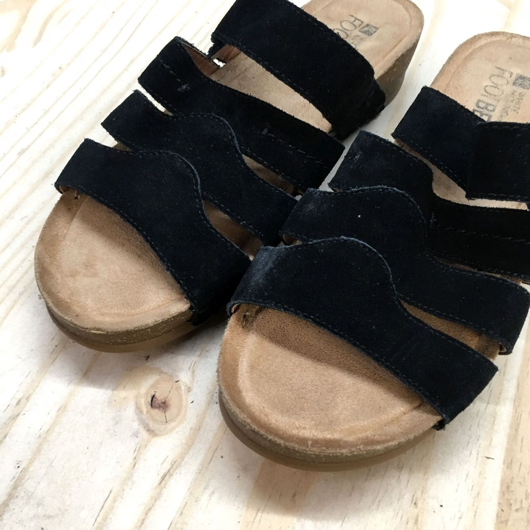 Vintage White Mountain Sandals Womens 8 M Fame Strappy Slides Black Leather Open Toe Sandal Womens 8 M Black Leather Strappy Slides Visibility Size US 8 / IT 38 - 5 Thumbnail