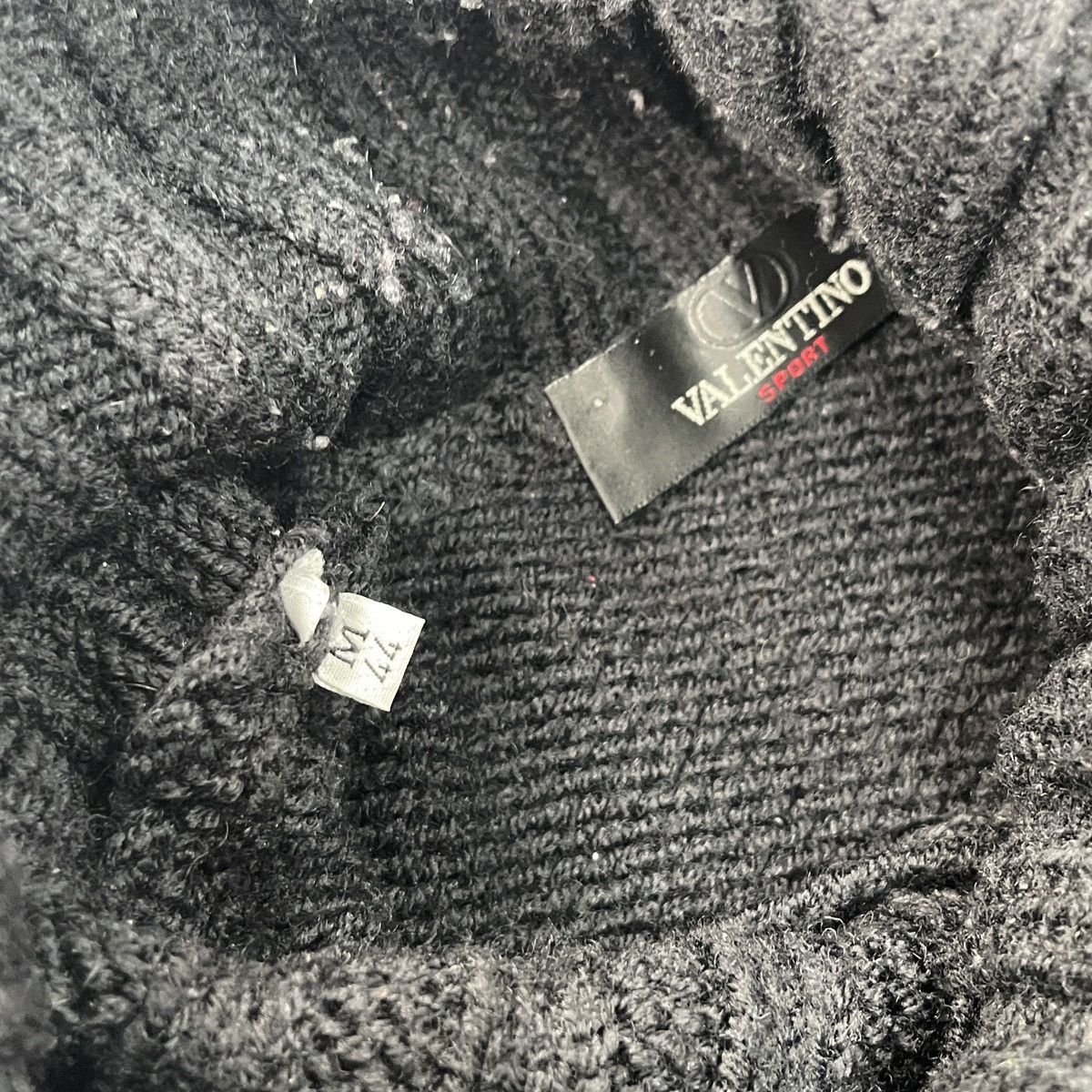 Valentino × Vintage Vintage Valentino Sport Wool Sweater Size 44 Size US S / EU 44-46 / 1 - 10 Thumbnail
