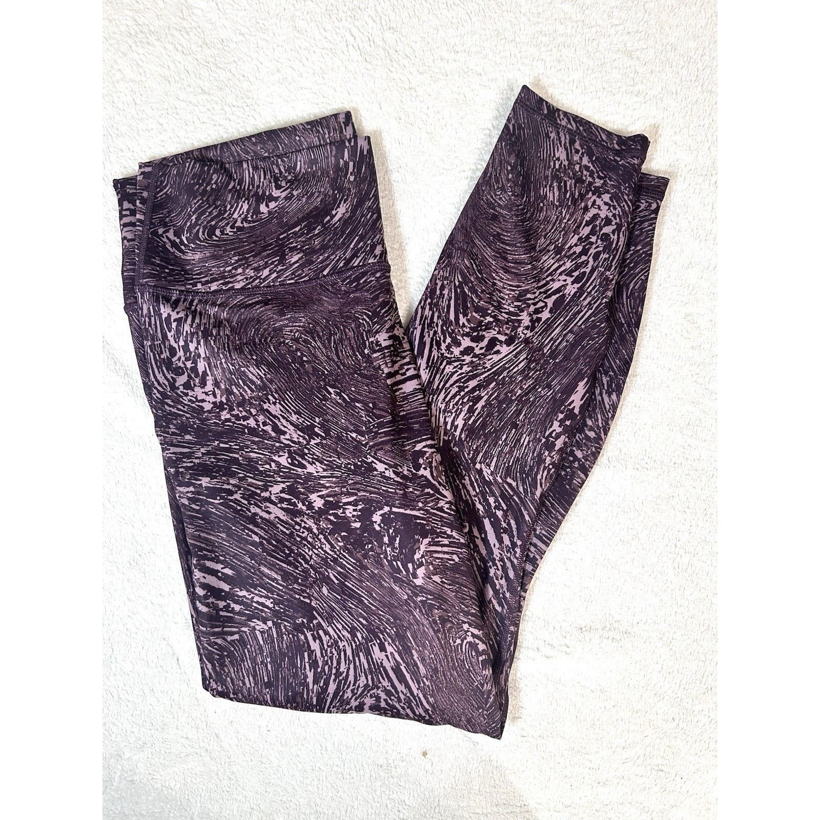 Fabletics fabletics powerhold leggings Purple Marble 30” Waist Full Size 30" / US 8 / IT 44 - 1 Thumbnail