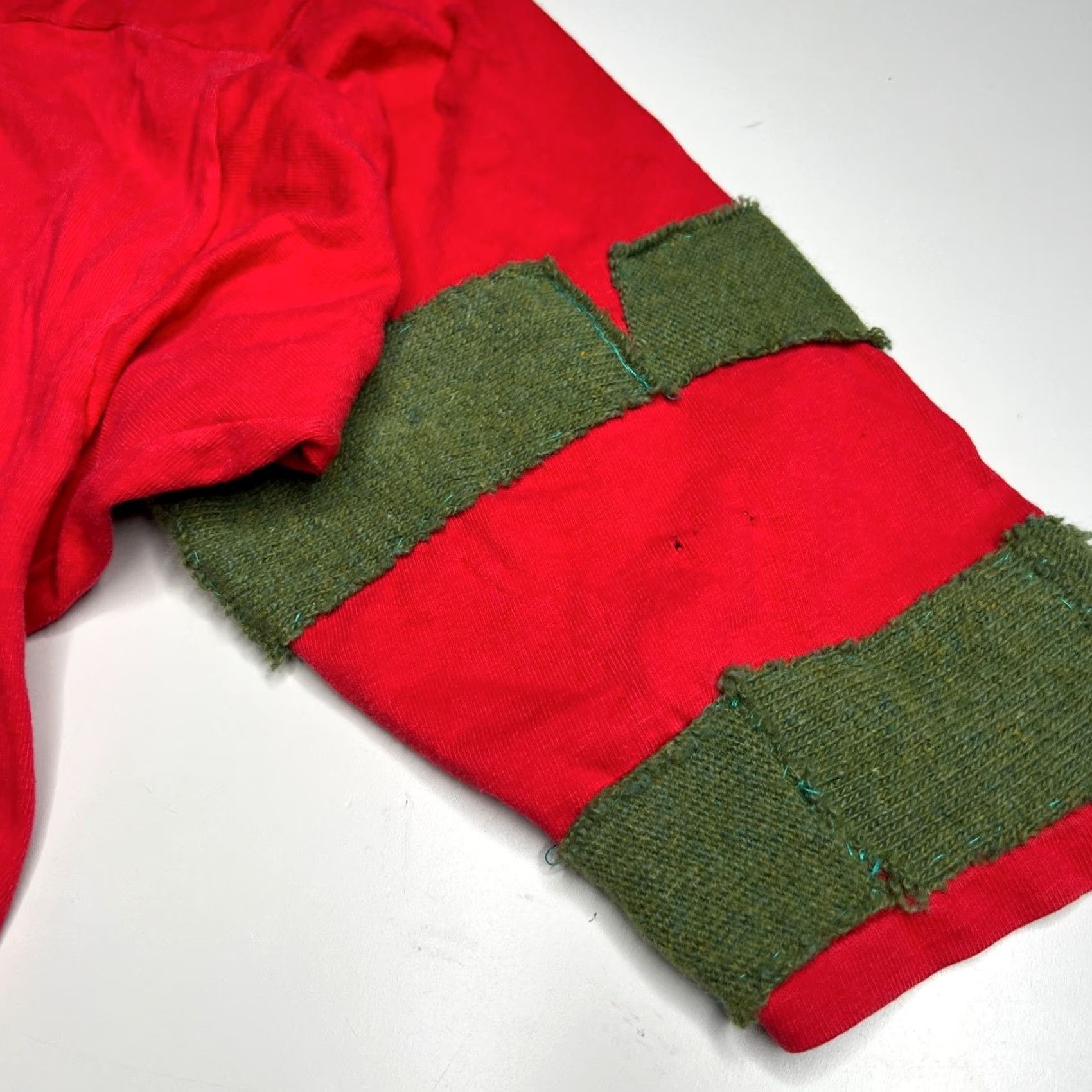 Champion VINTAGE Champion Horror 90s Style Shirt MEN M Red Cotton USA Single Stitch Crew Neck Long Sleeve Size US M / EU 48-50 / 2 - 5 Thumbnail