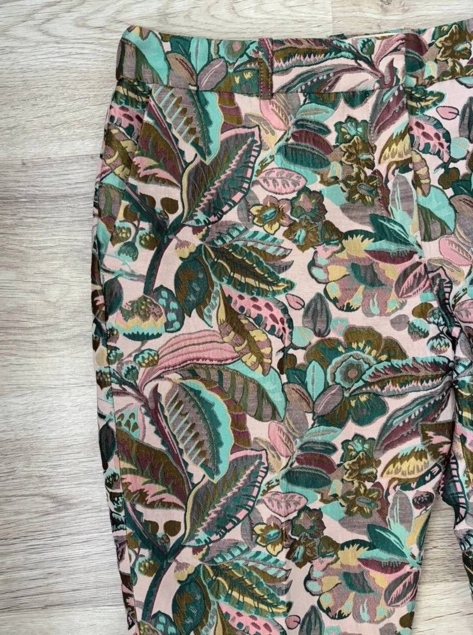 Sezane Sezane monogram flowers pants ws size 42 Size 28" / US 6 / IT 42 - 3 Thumbnail