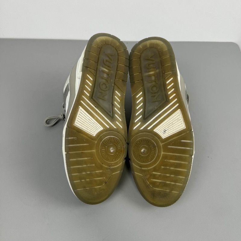 Louis Vuitton Louis Vuitton Classic Print Fashion Sneakers - Size US 8 / EU 41 - 2 Thumbnail
