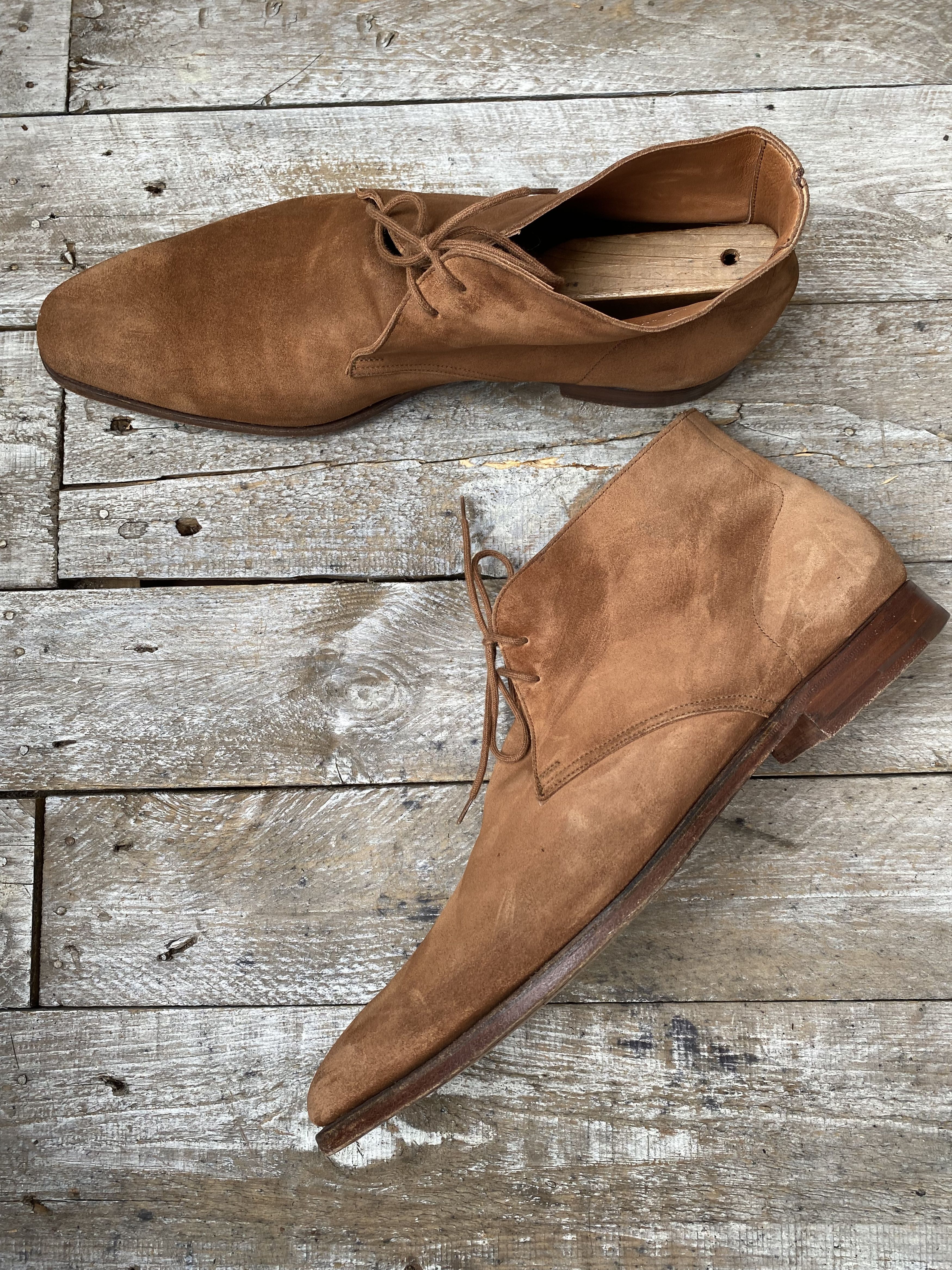 Crockett & Jones Crockett and jones chukka brown suede leather boots uk10E Size US 11 / EU 44 - 11 Thumbnail
