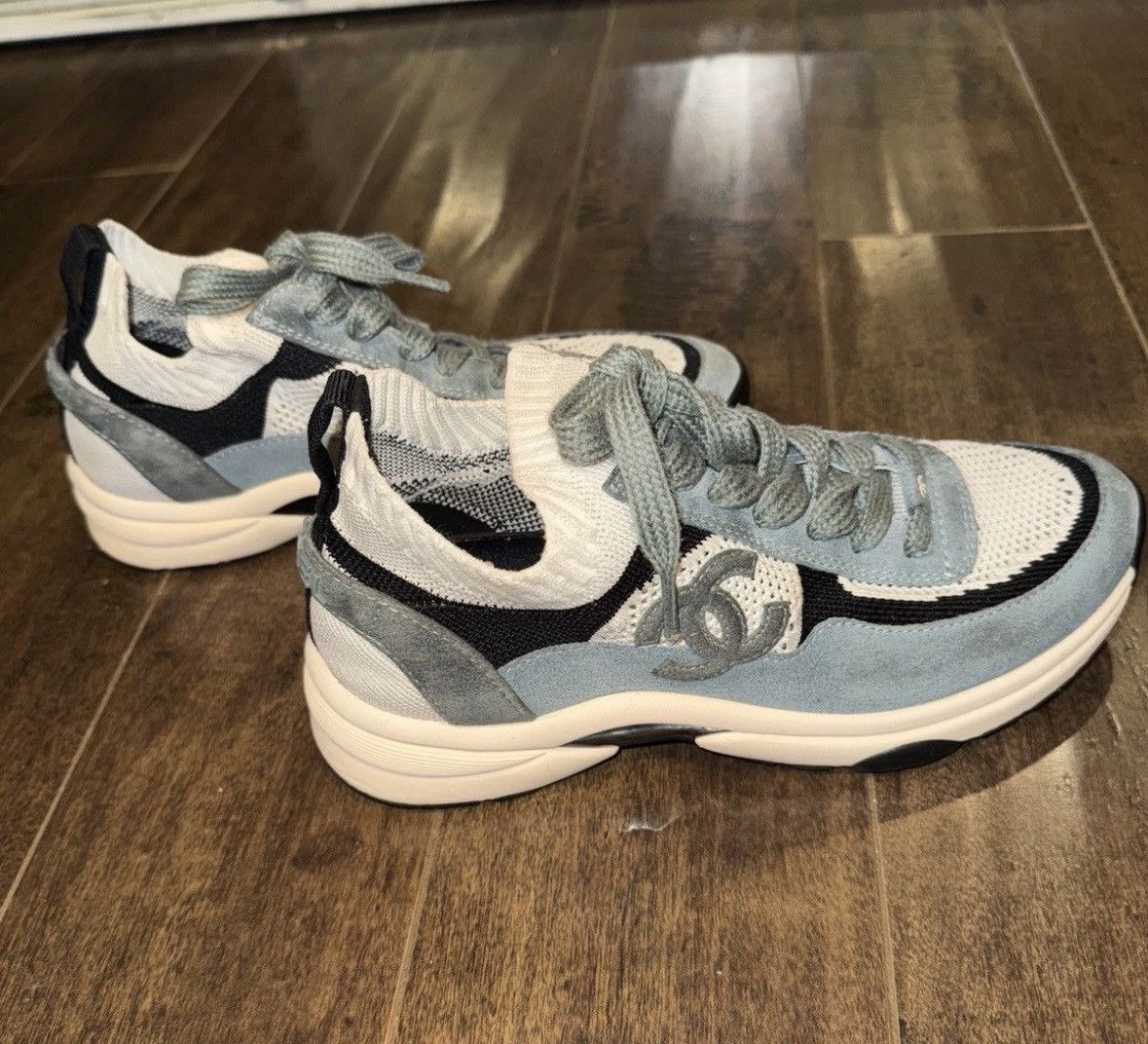 Chanel Chanel Sneakers EU37 US7 Great Condition Size US 7 / IT 37 - 3 Thumbnail