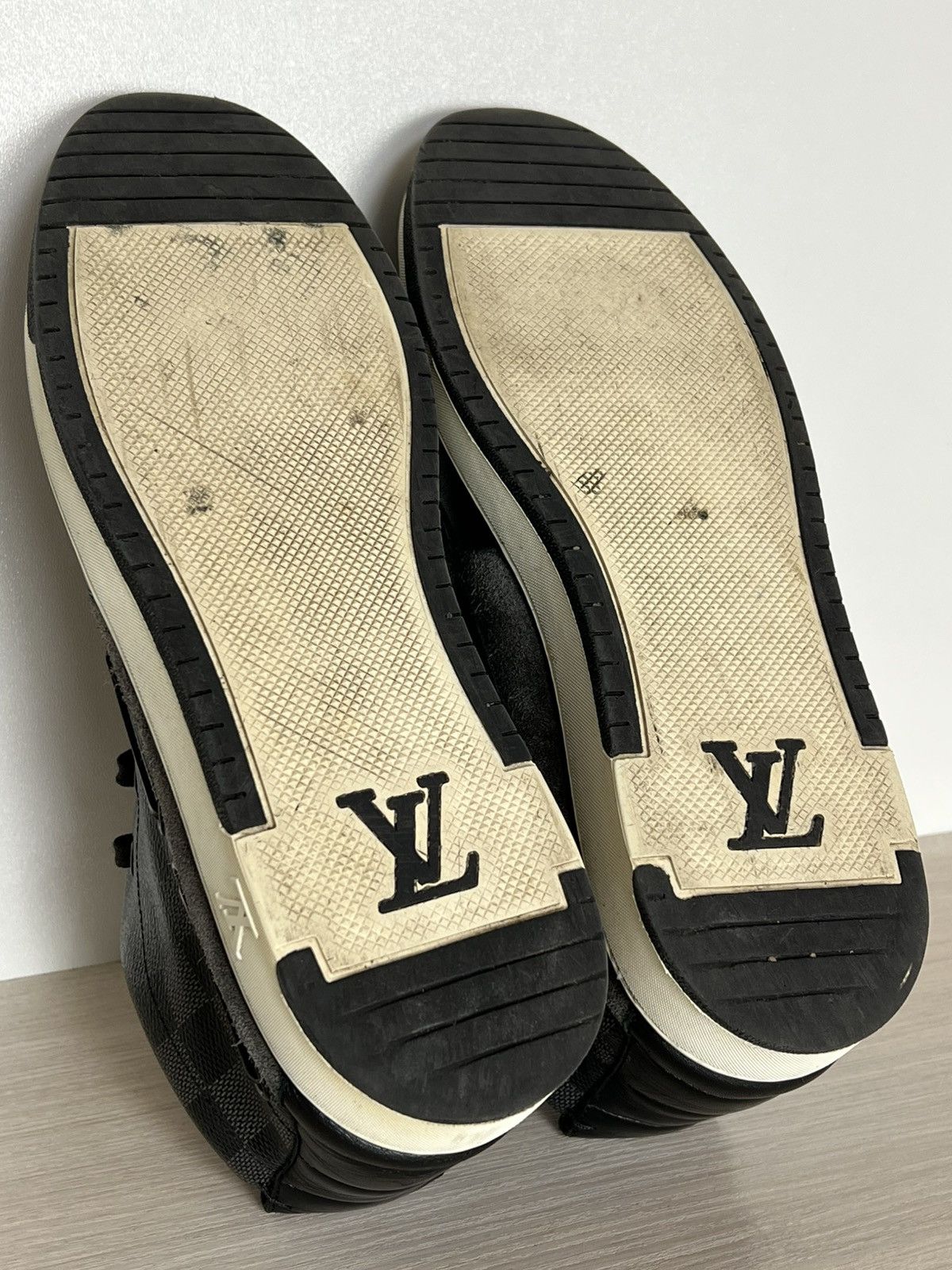 Louis Vuitton Louis Vuitton Damier Graphite Leather Mid-Top Sneaker Size US 10 / EU 43 - 12 Thumbnail