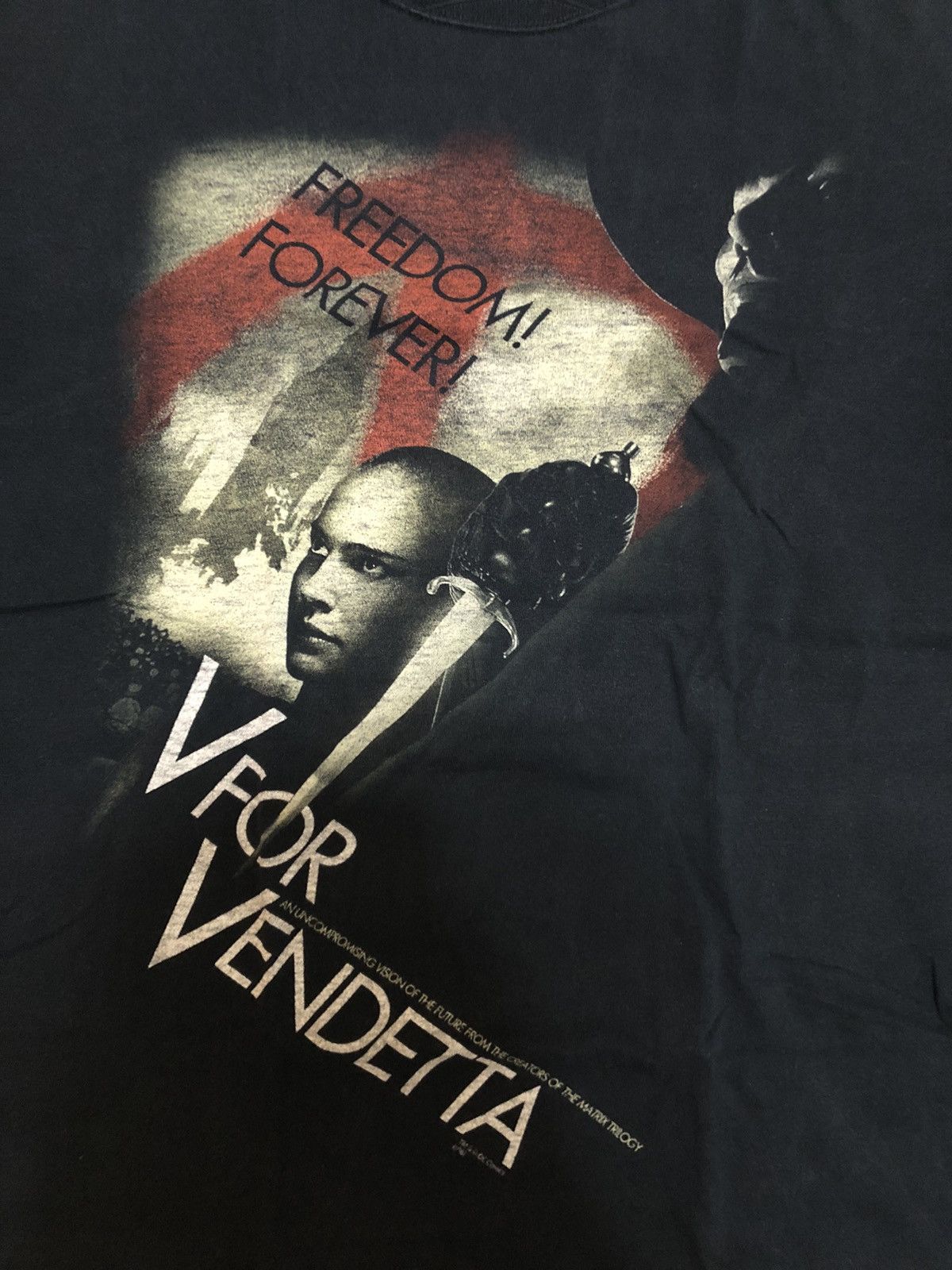 Vintage Rare vintage V for Vendetta movie t shirt Size US L / EU 52-54 / 3 - 2 Thumbnail