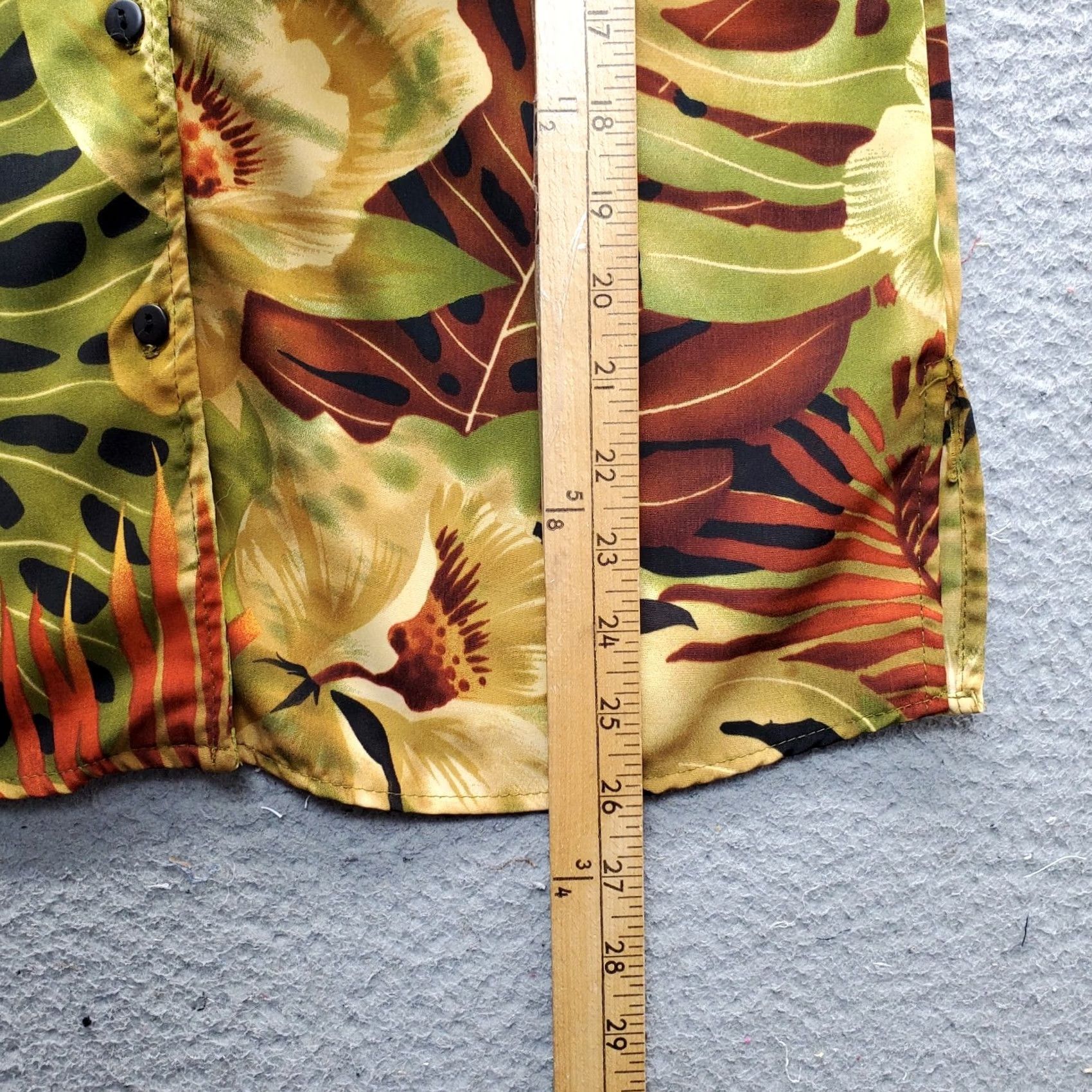 Vintage VTG Caribou Hawaiian Shirt Mens M Multi Tropical Print Collar Button-Up EUC Size US M / EU 48-50 / 2 - 3 Thumbnail