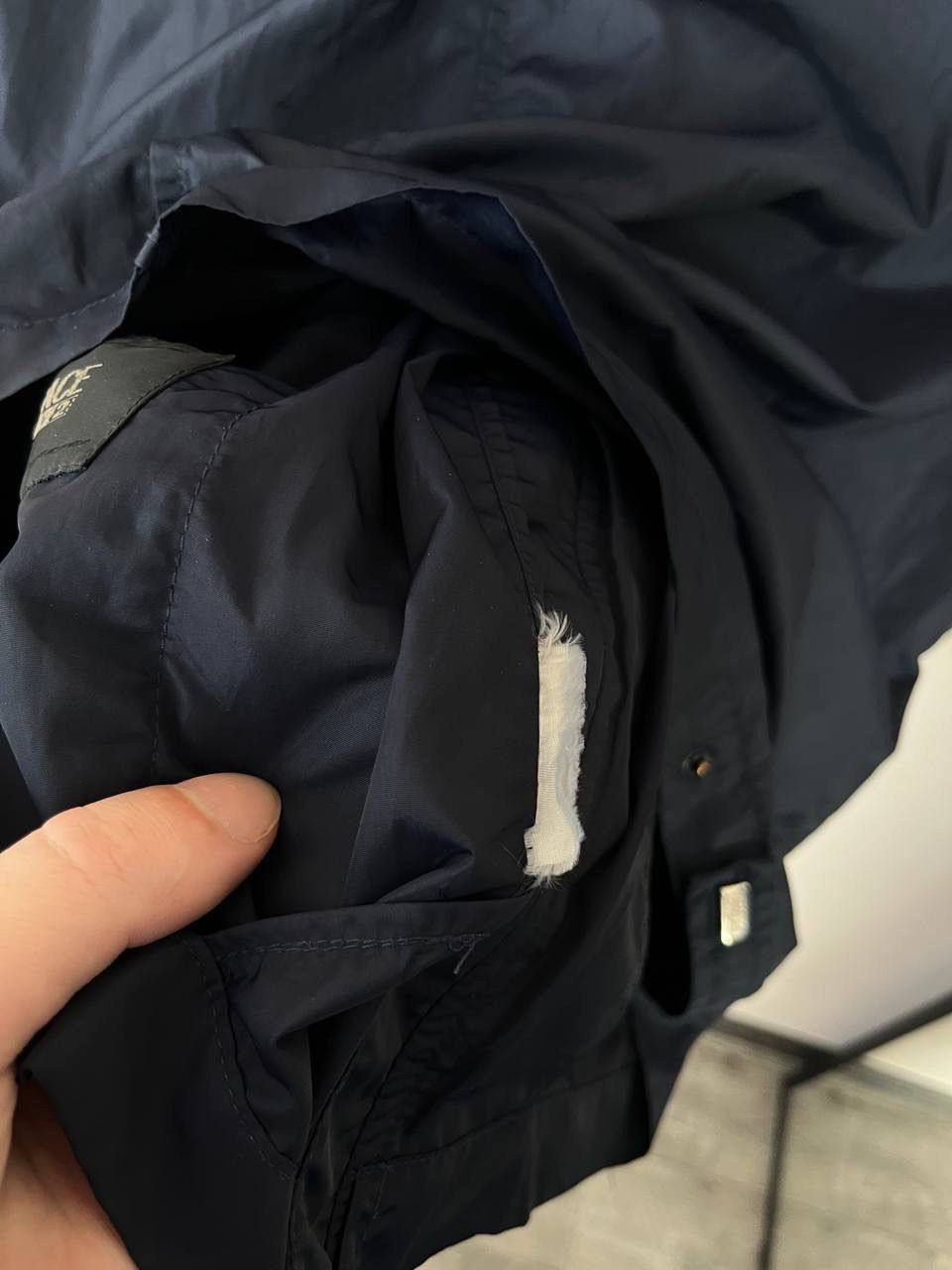 Versace Versace Navy Blue Hooded Windbreaker Jacket Zip Pockets Men Size US S / EU 44-46 / 1 - 14 Thumbnail