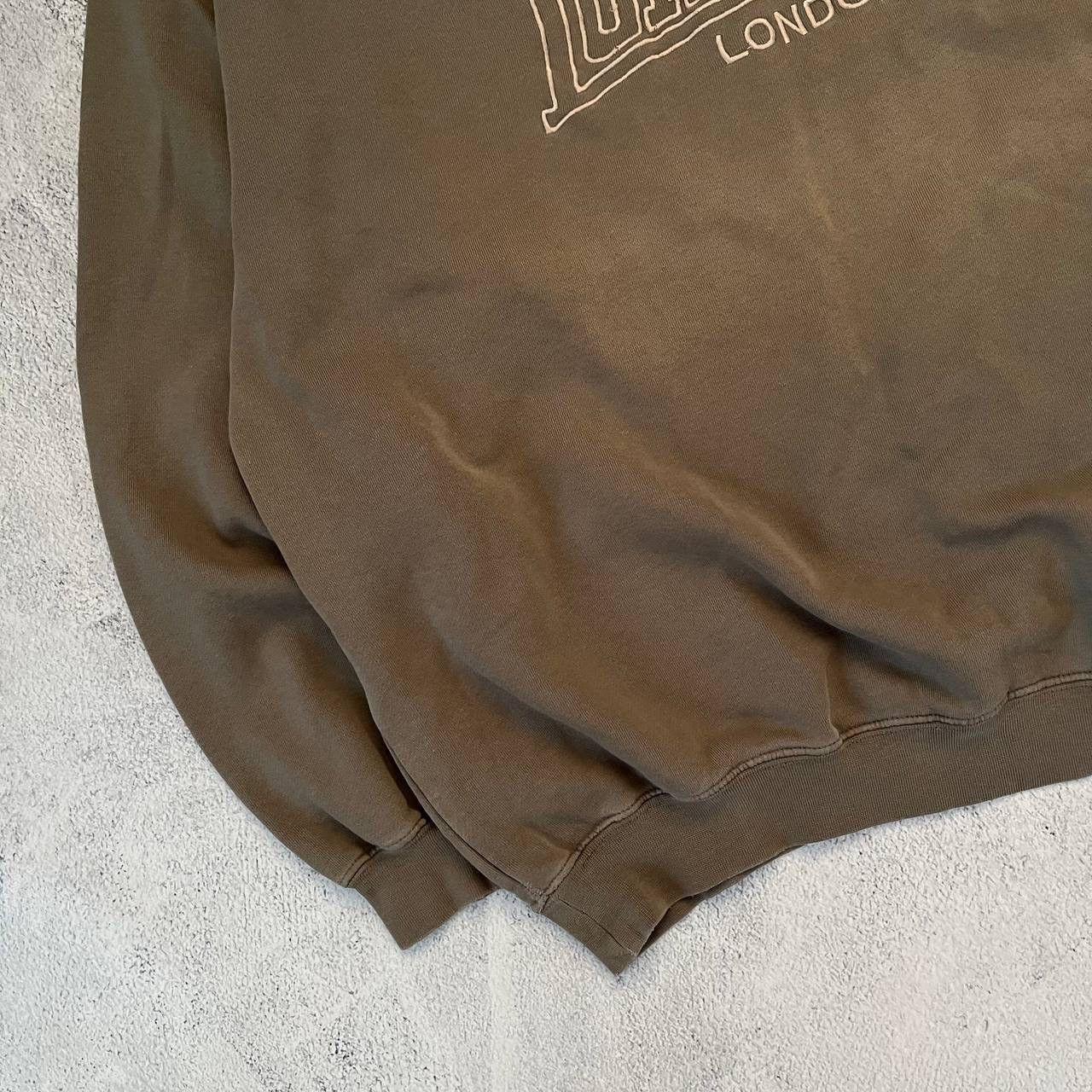 Lonsdale × Vintage Vintage Lonsdale Y2K Faded Distressed Oversized Sweatshirt Size US XL / EU 56 / 4 - 6 Thumbnail