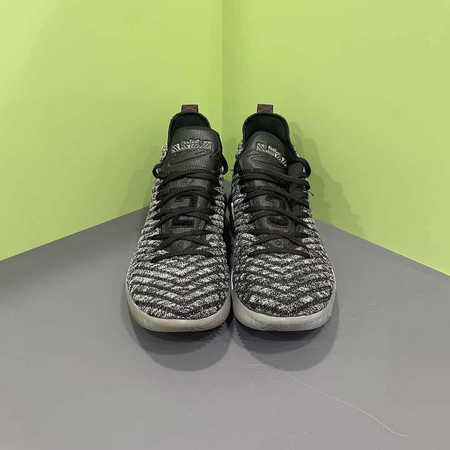 Nike Nike LeBron 16 Basketball Shoes K15 Size US 9.5 / EU 42-43 - 2 Thumbnail