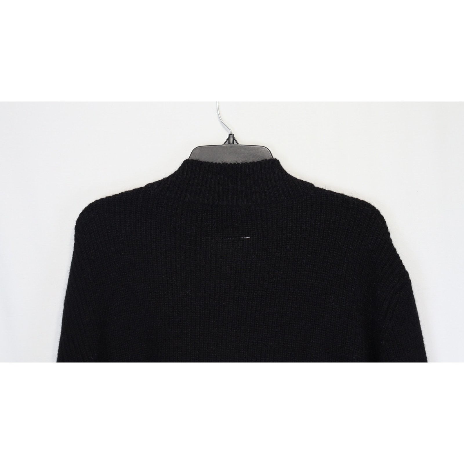 Maison Margiela o1rshd1 Cardigan Destroyed in Black Size US L / EU 52-54 / 3 - 14 Thumbnail