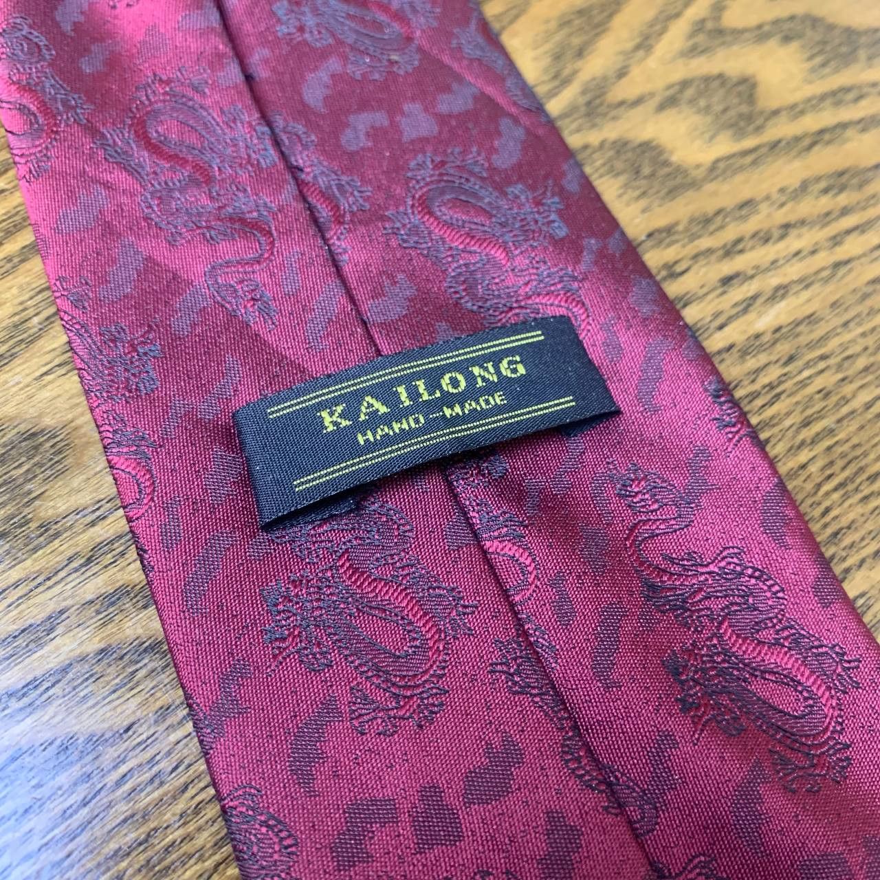 Other Kailong burgundy dragon patterned Size ONE SIZE - 4 Thumbnail