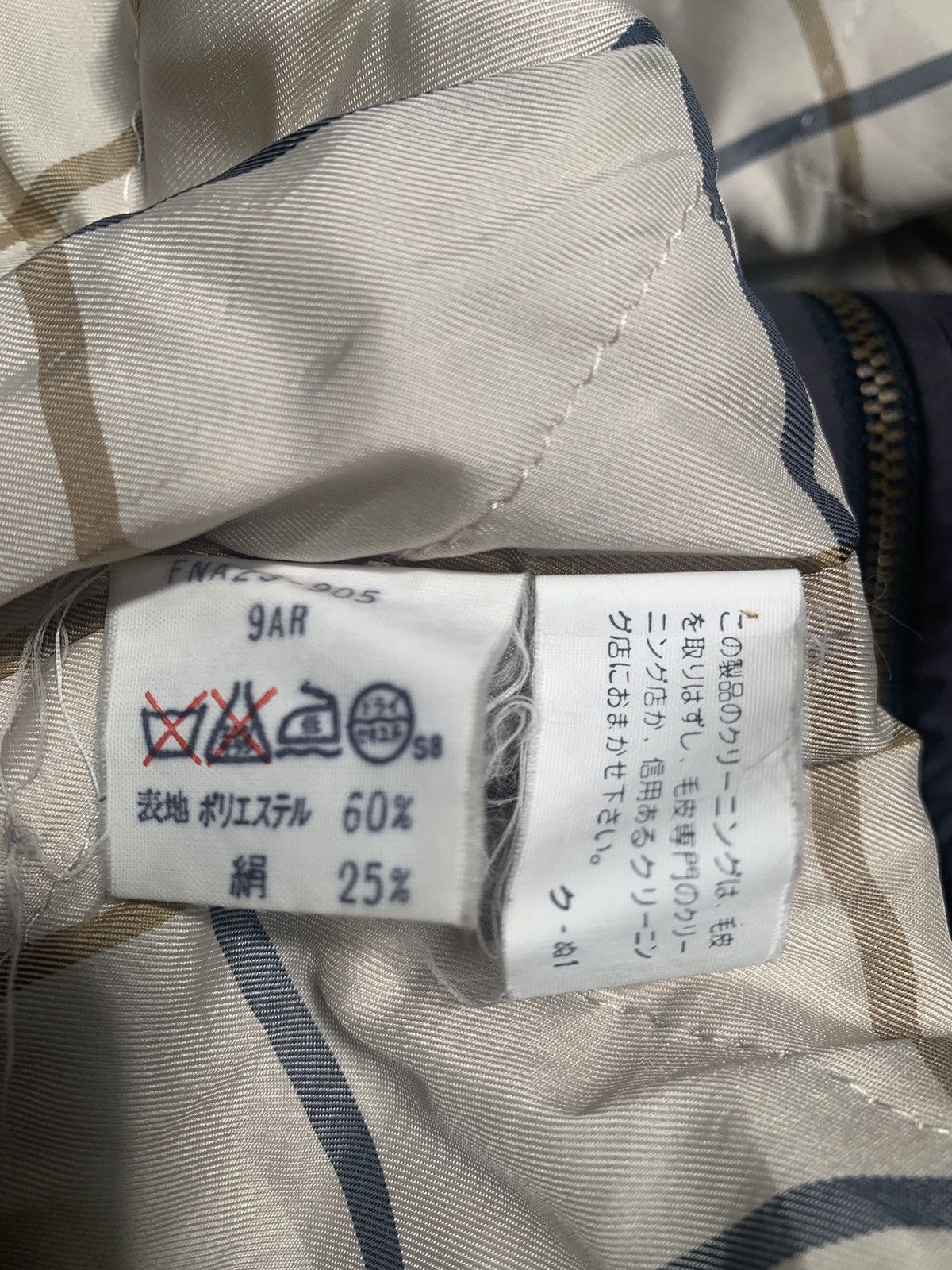 Burberry × Designer × Vintage Vintage Brand Burberry Trench Coat 1990s Size US M / EU 48-50 / 2 - 6 Thumbnail