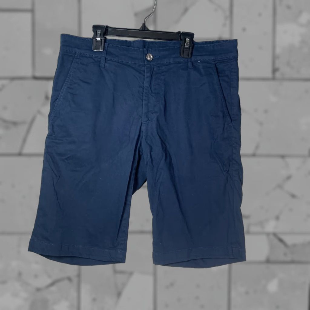 Vintage ADRIANO GOLDSCHMIED Dark Blue Chino Shorts Mens Size 32R Regular Zip Dark Blue Chino Shorts Mens 32R Size US 32 / EU 48 - 1 Thumbnail