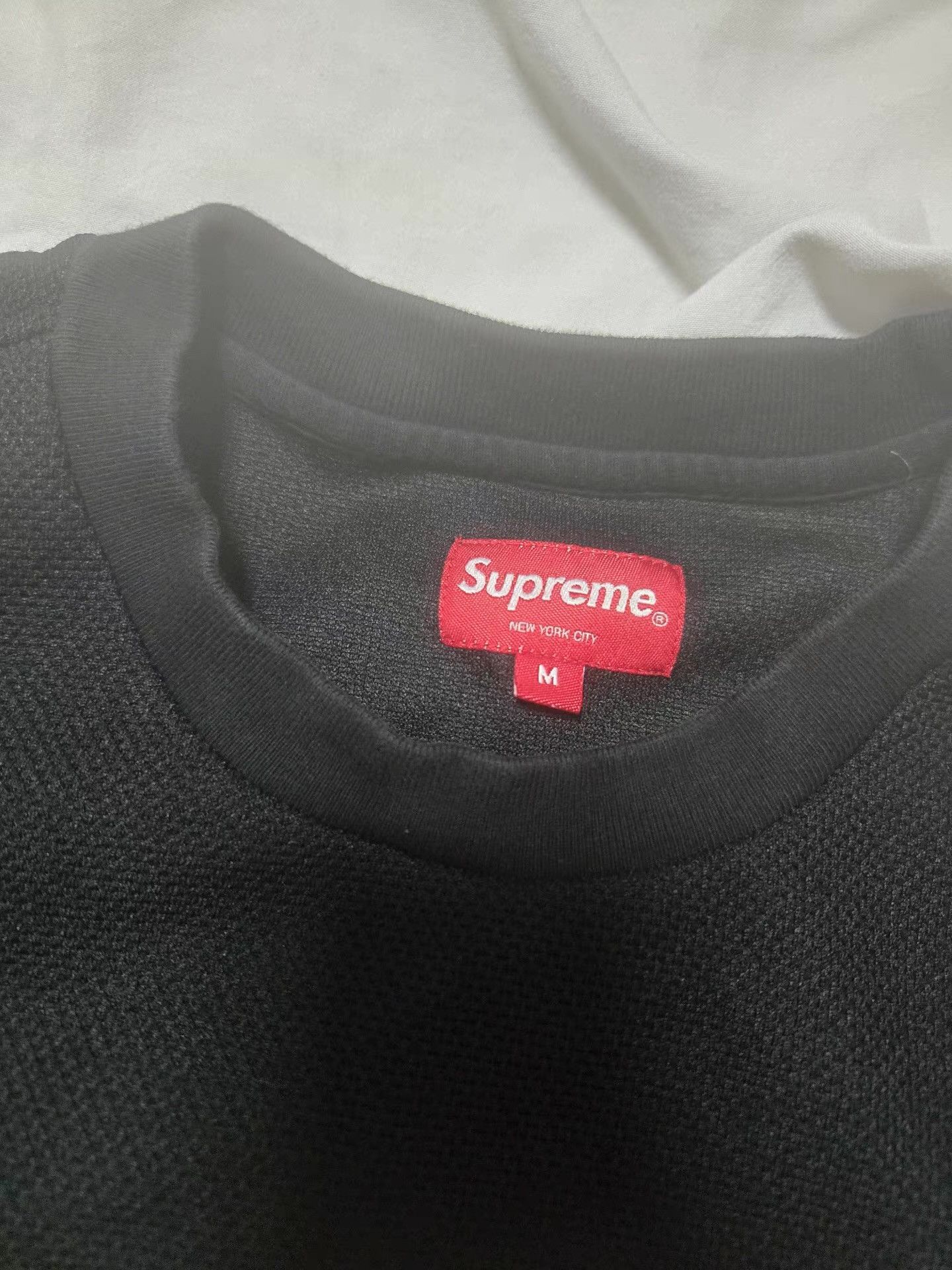 Supreme Supreme short sleeve Q6 Size US M / EU 48-50 / 2 - 2 Thumbnail