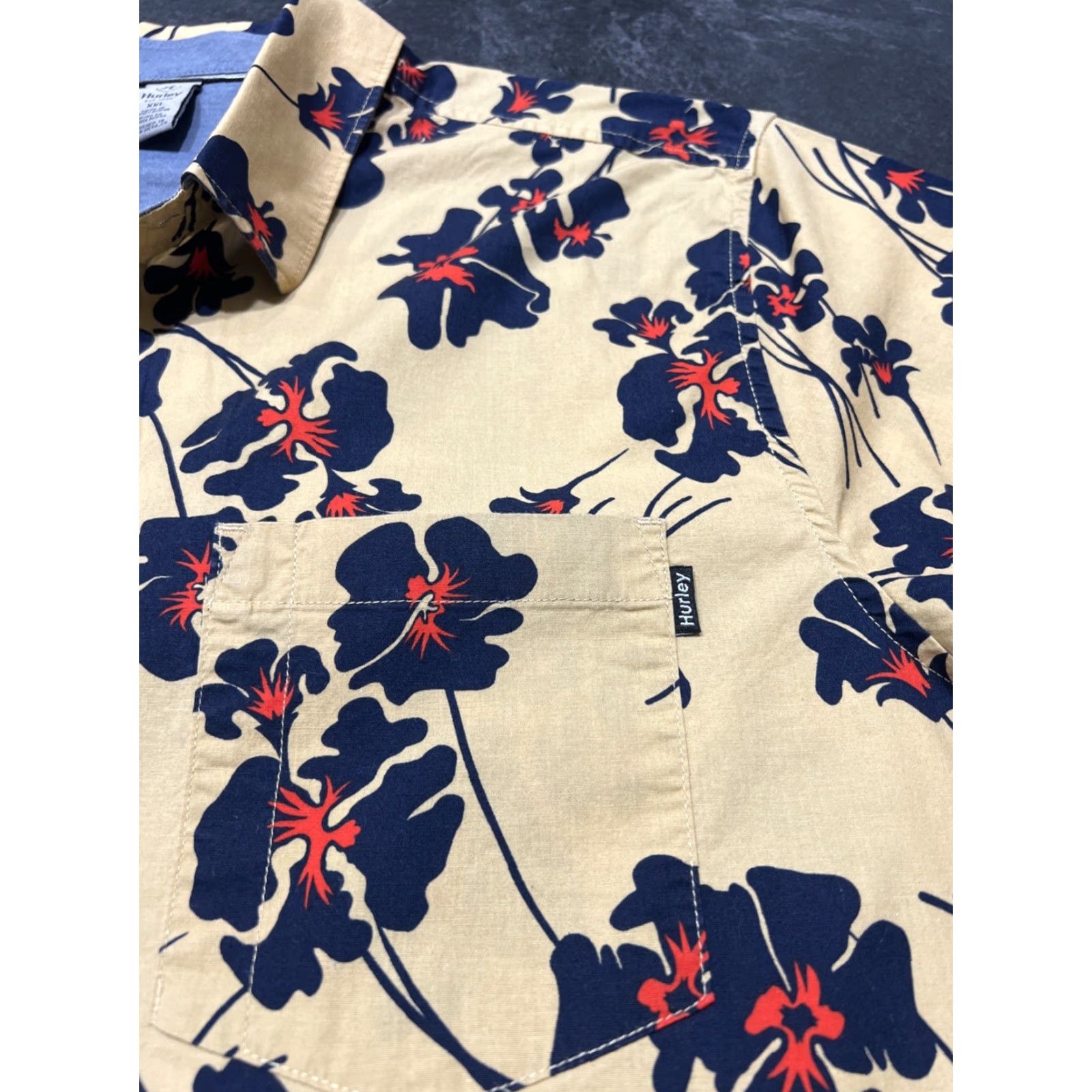 Hurley Hurley Shirt Button Front Hawaiian Stretch Floral 2XL Beige Men Short Sleeve Button-Up Shirt Tan Print Regular Collar Spread Size US XXL / EU 58 / 5 - 3 Thumbnail
