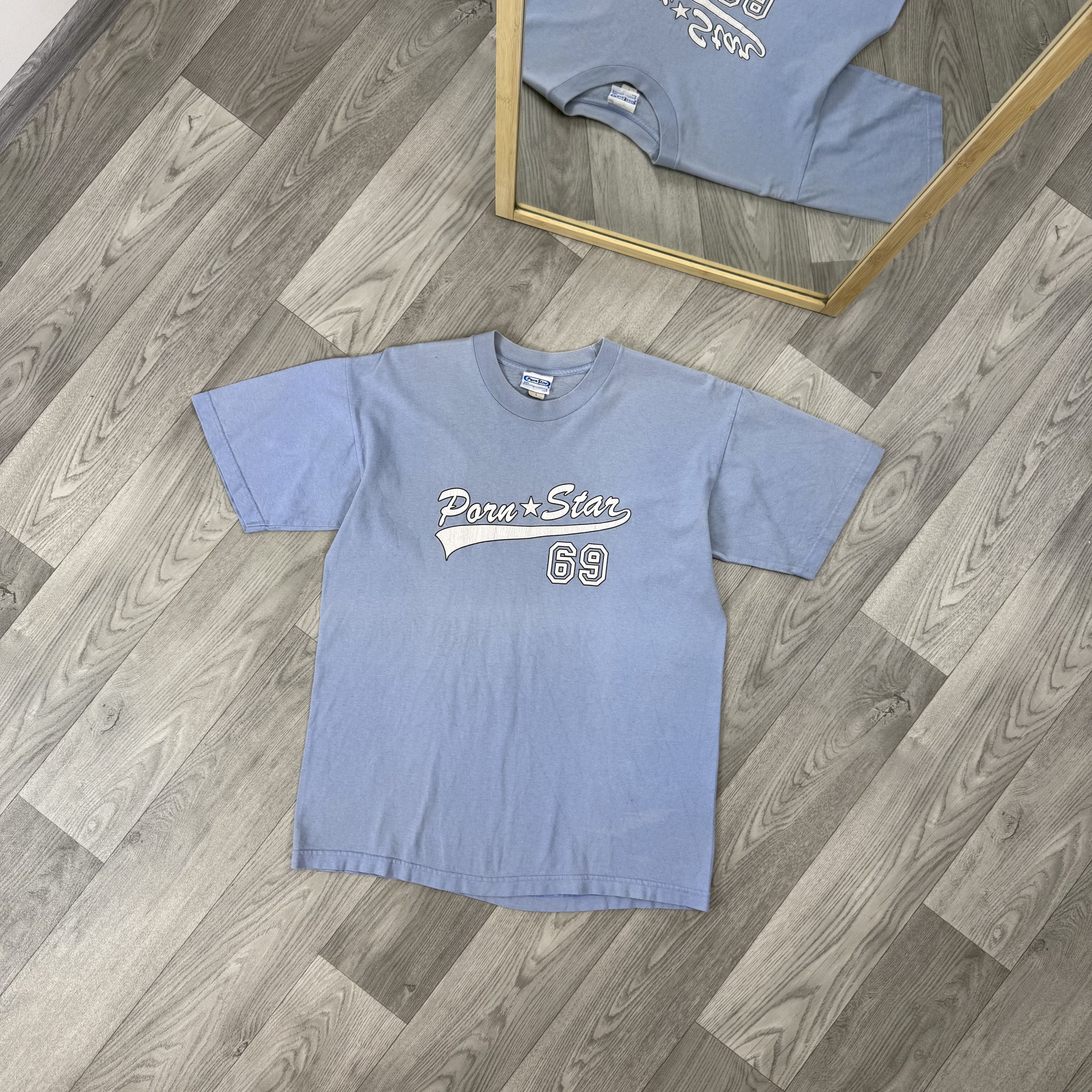 Hook-Ups Vintage Porn Star 69 Rare Graphic Blue Pornstar Tee Shirt Size US L / EU 52-54 / 3 - 1 Thumbnail