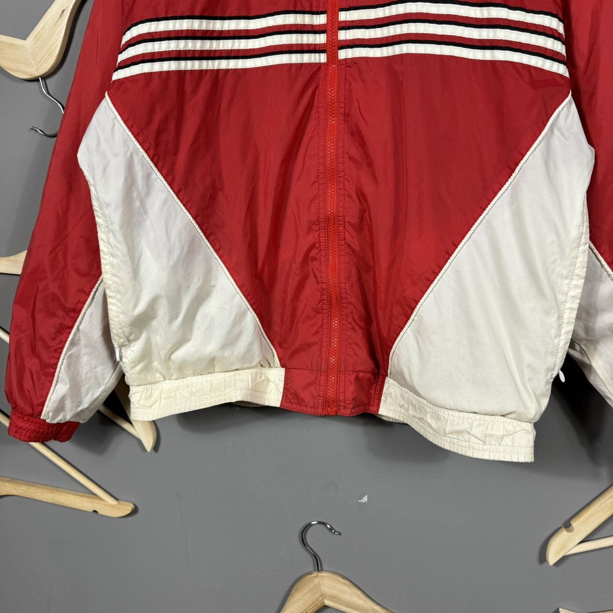 Adidas × NFL × Vintage Vintage Adidas 90s Nebraska Cornhuskers Light Jacket Size US L / EU 52-54 / 3 - 8 Thumbnail