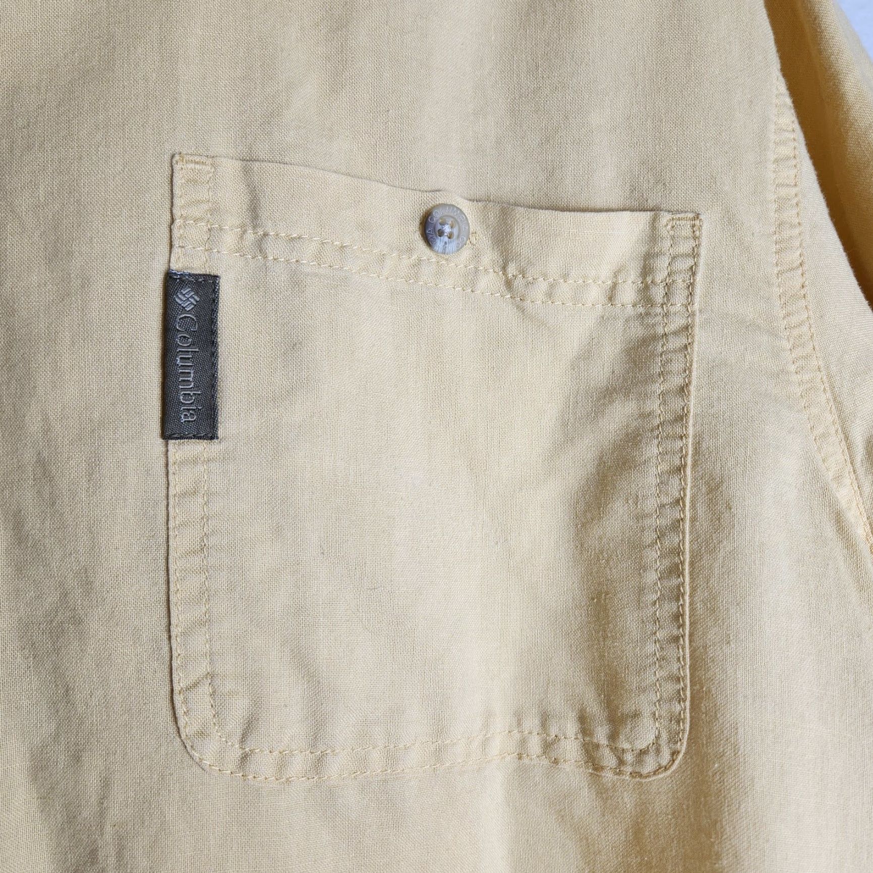 Vintage Columbia Shirt Mens Light Yellow Ramie/Cotton Short Sleeve Buttondown Shirt-Size L Size US L / EU 52-54 / 3 - 2 Thumbnail
