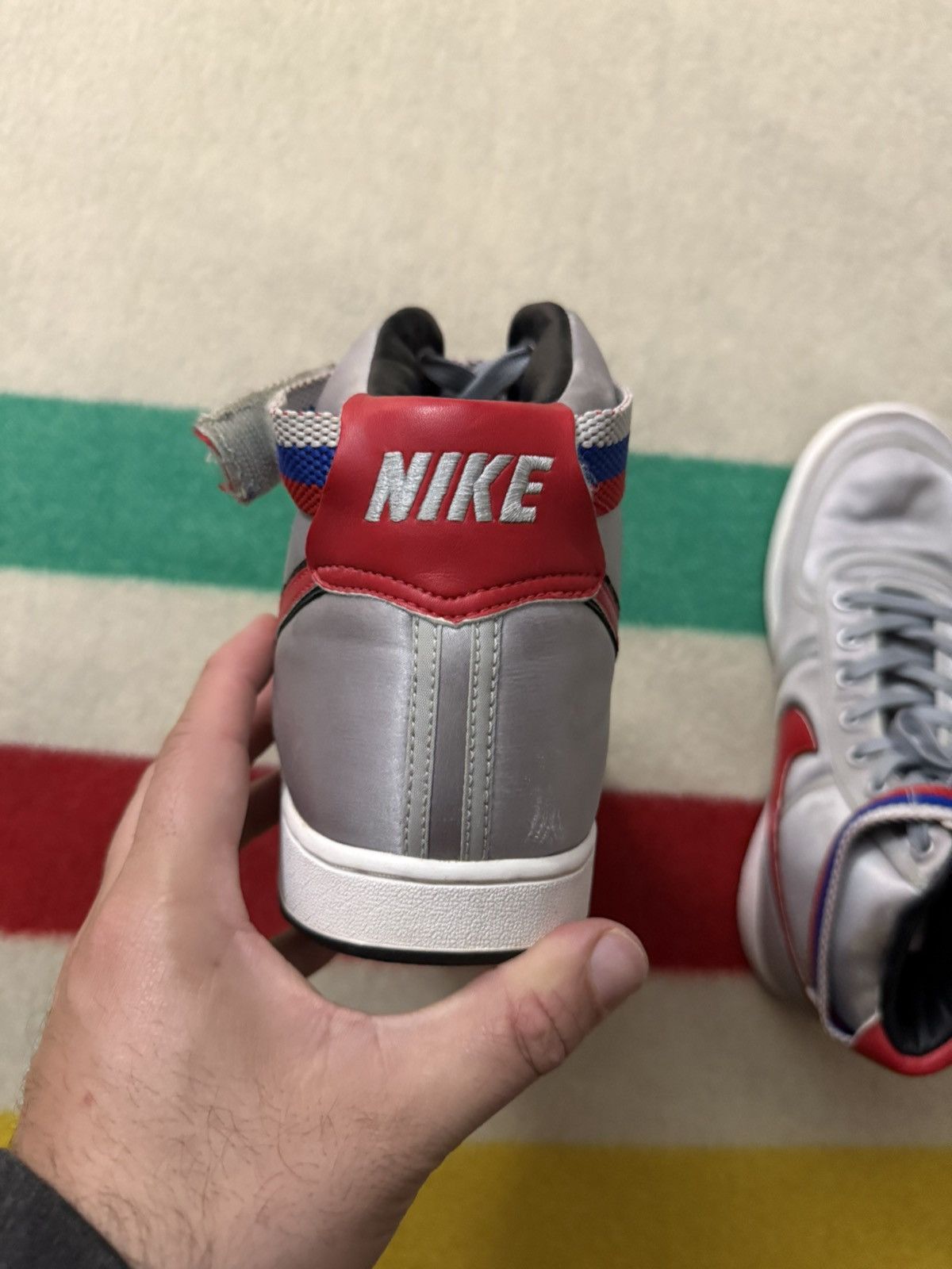Nike 2002 Nike Vandal Supreme High Metallic Silver 304715061 11.5 Size US 11.5 / EU 44-45 - 5 Thumbnail