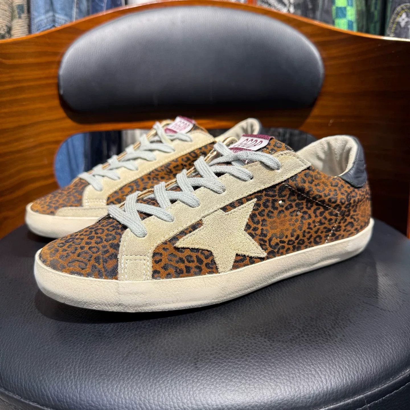 Golden Goose Golden Goose Leather Lowtop Sneakers 38 Women Size US 7.5 / IT 37.5 - 1 Thumbnail