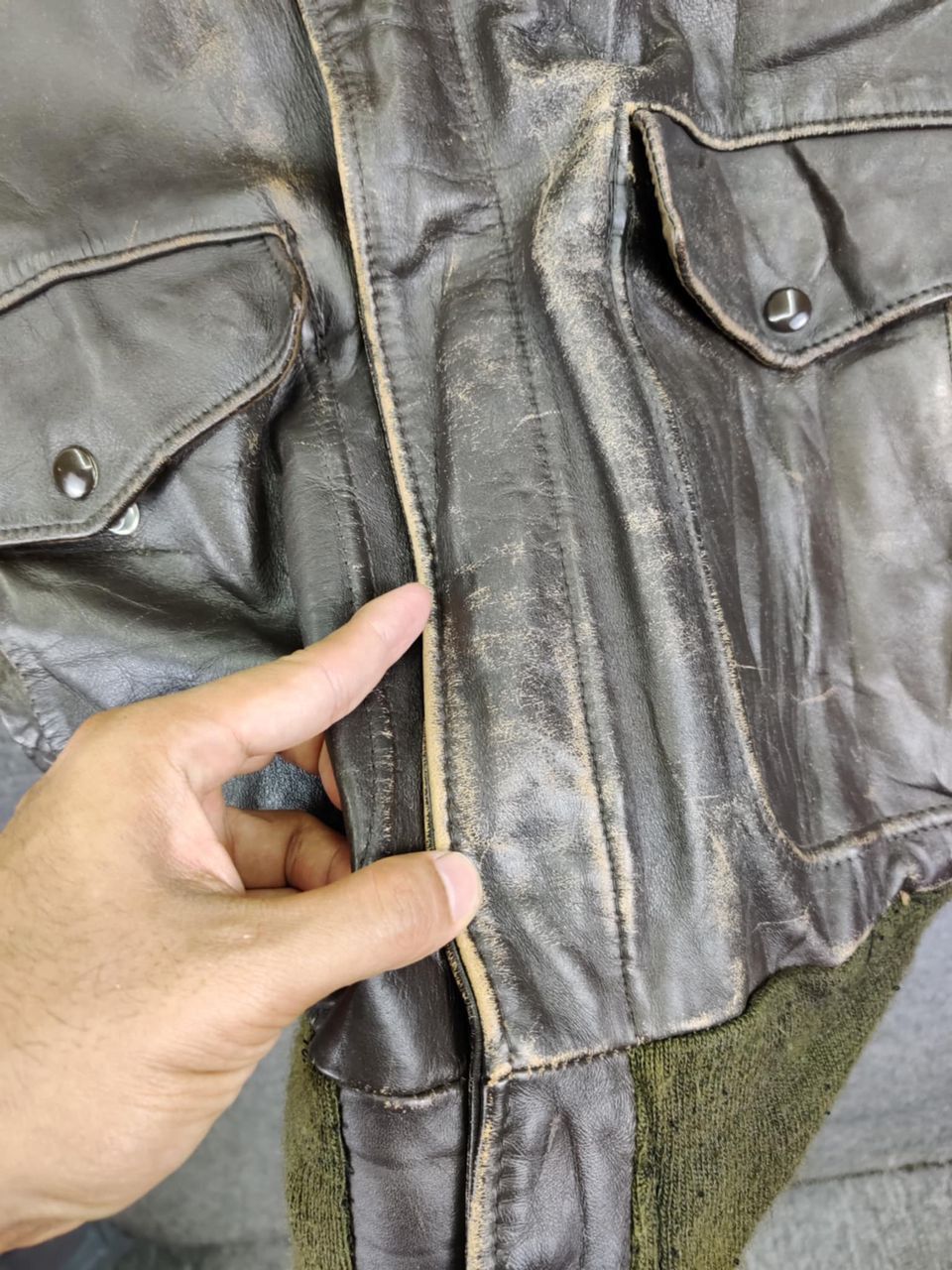 Schott Vintage 80s Schott US Army A-2 Leather Flight Jacket Size US M / EU 48-50 / 2 - 12 Thumbnail