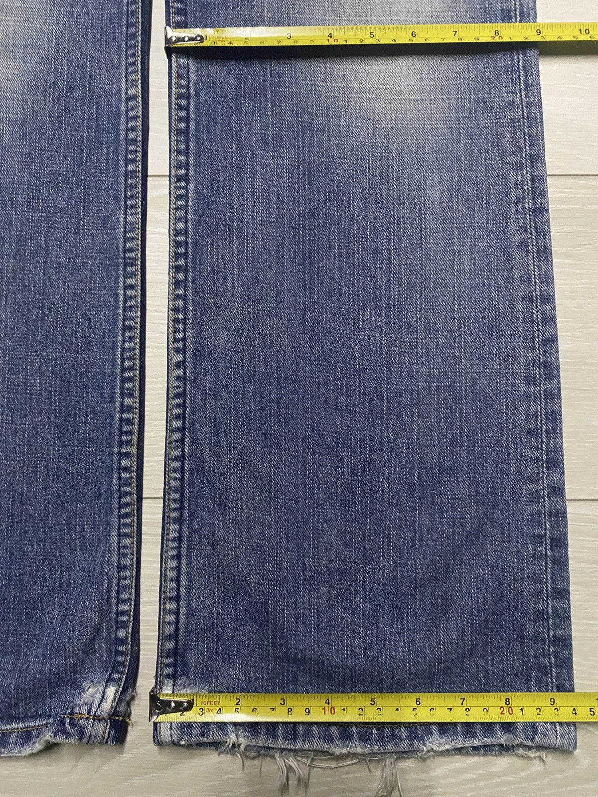 Levi's Vintage Levis Light Wash Distressed Flare Jeans Size US 32 / EU 48 - 15 Thumbnail