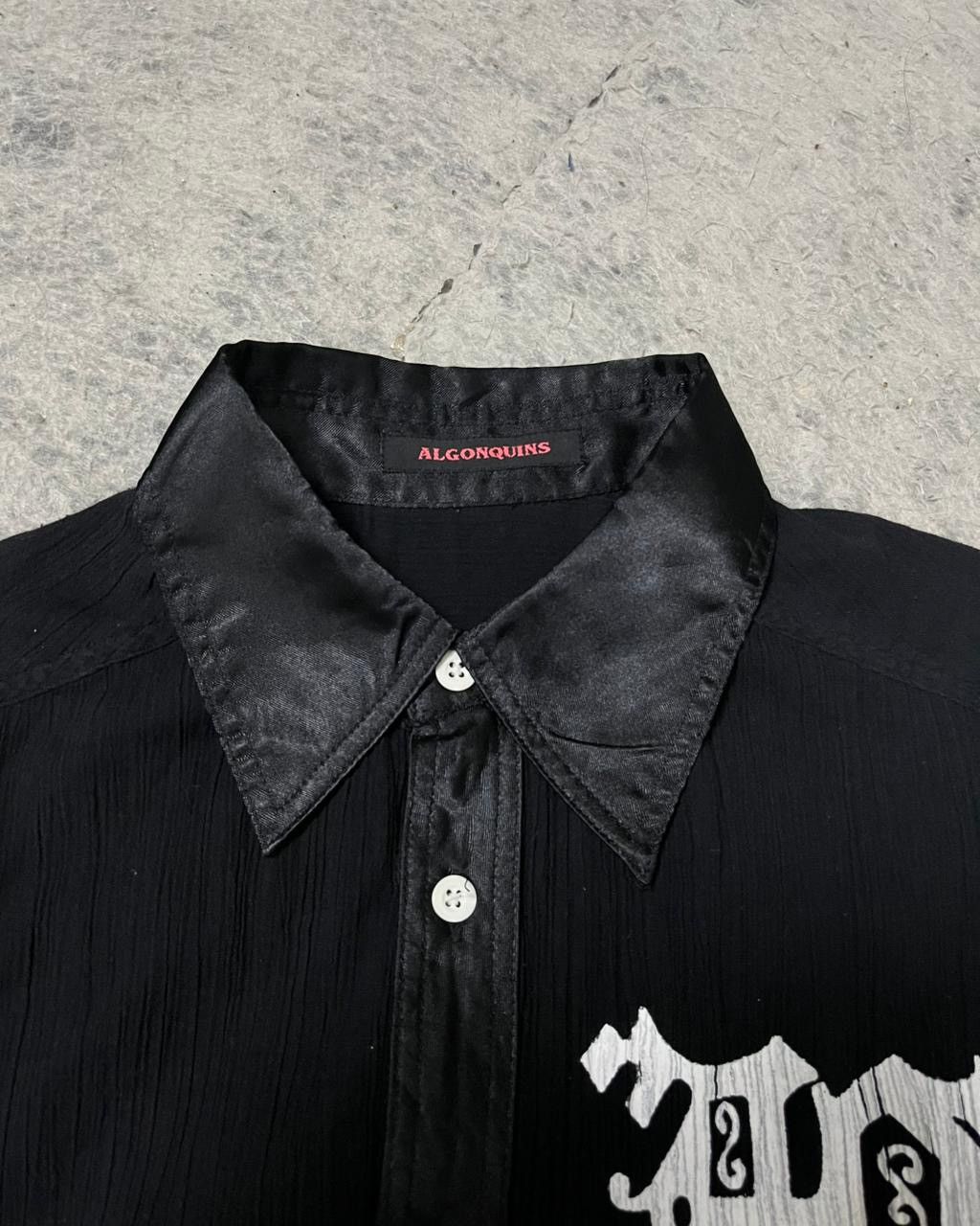 Seditionaries 2000s Algonquins Skull-Cross Vampire Pleated Shirt Size US M / EU 48-50 / 2 - 3 Thumbnail