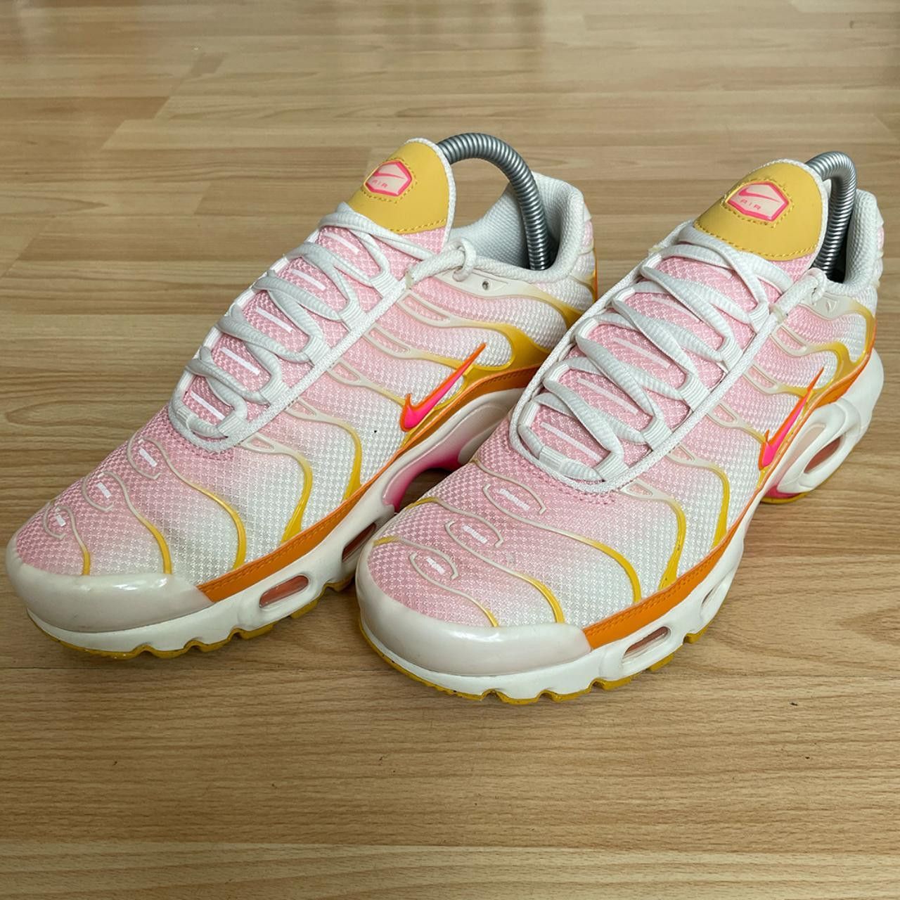 Nike Nike TN Air Max Plus 'Sunrise' Size US 8 / IT 38 - 2 Thumbnail