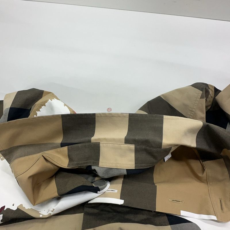 Burberry Burberry Printed Plaid Relaxed Long Sleeve Shirt 0079 Size US M / EU 48-50 / 2 - 1 Thumbnail