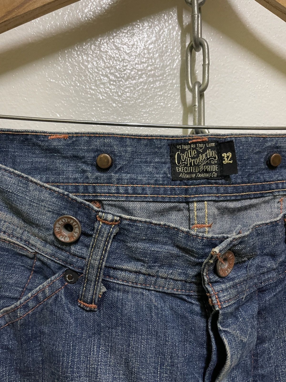 Japanese Brand Cootie Productions Buckle Back Jeans Faded Size US 32 / EU 48 - 9 Thumbnail