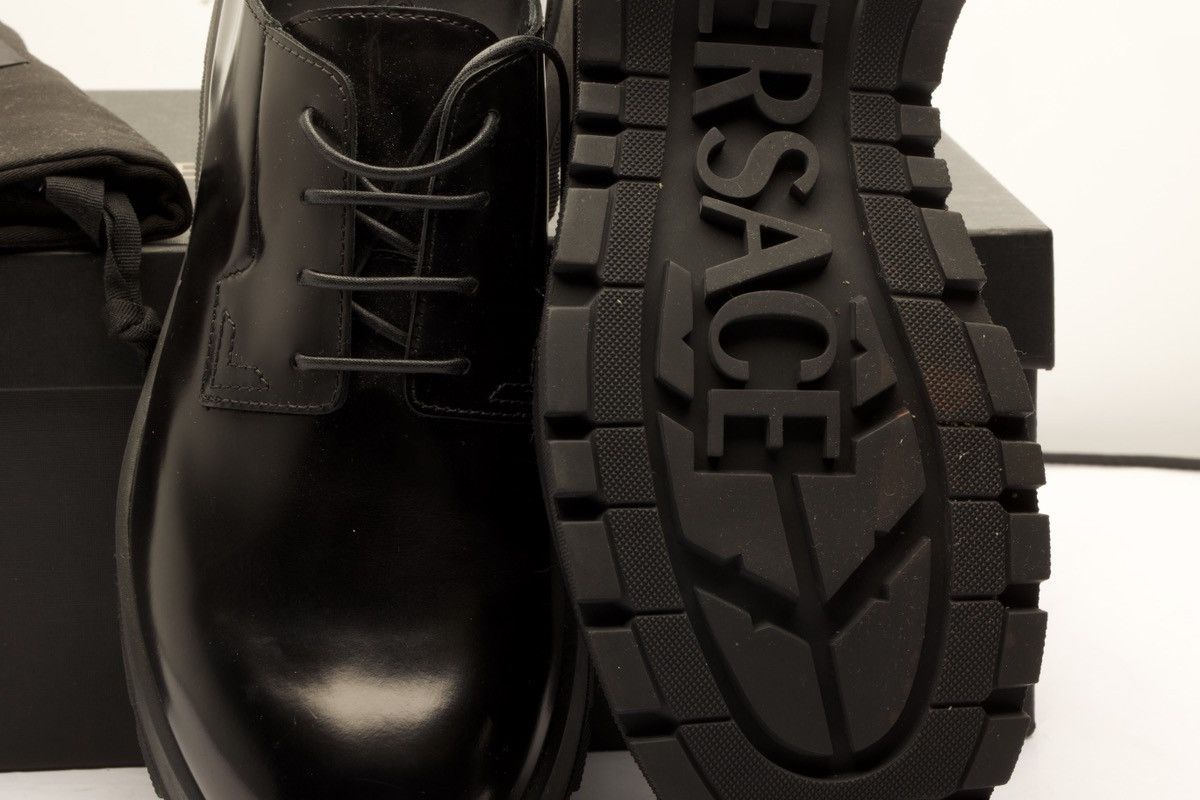 Versace Versace Black Leather Lace-Up Shoes Brand New .Size 9 Size US 9 / EU 42 - 8 Thumbnail