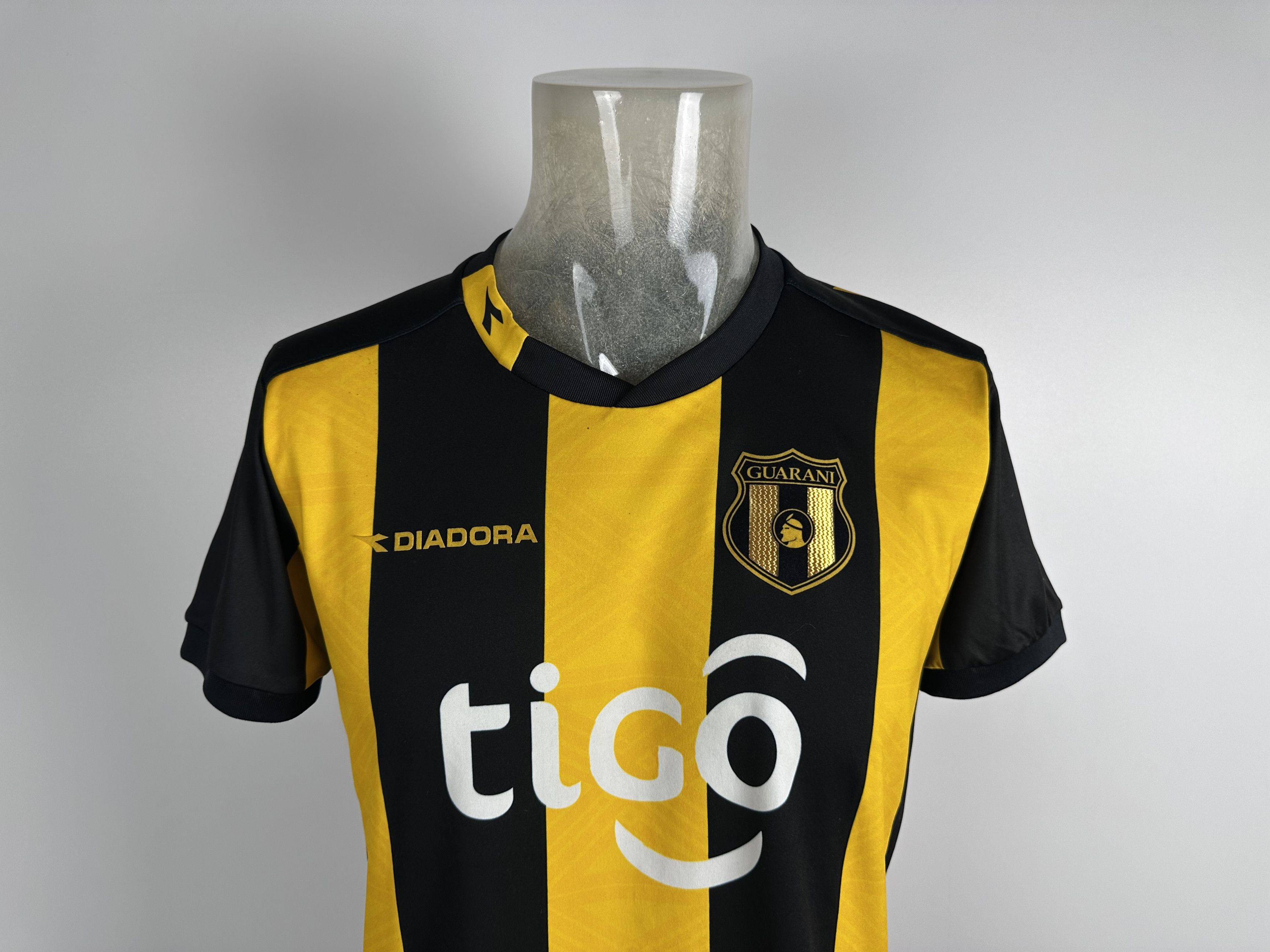 Diadora Guarani Asuncion 2015 Football Shirt Soccer Jersey Diadora Size US S / EU 44-46 / 1 - 4 Thumbnail