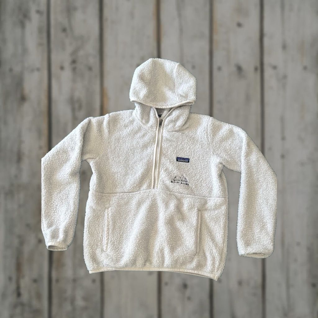 Patagonia Patagonia Hoodie White Fleece 1/2 Zip Womens Small Embroidered Logo Pullover Activewear Zip Closure Size S / US 4 / IT 40 - 1 Thumbnail
