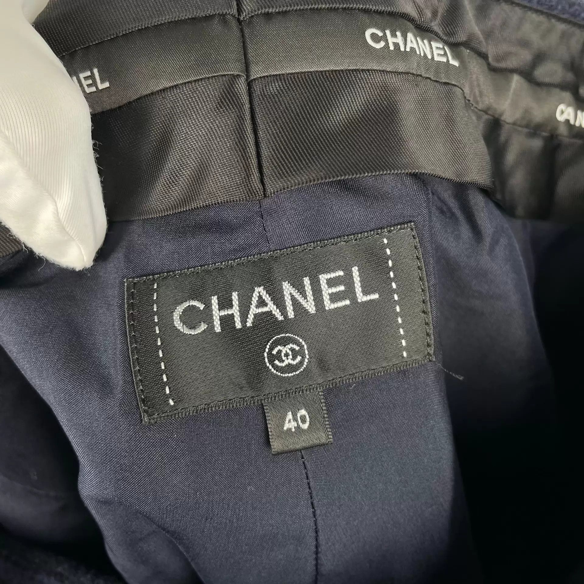 Chanel Chanel Navy Blue Shorts Size 28" / US 6 / IT 42 - 6 Thumbnail