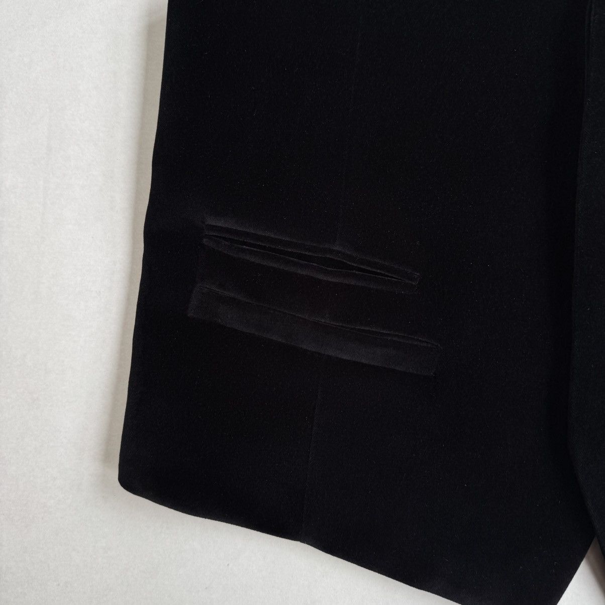 Prada Prada SS22 Logo Velour Vest Size US S / EU 44-46 / 1 - 5 Thumbnail
