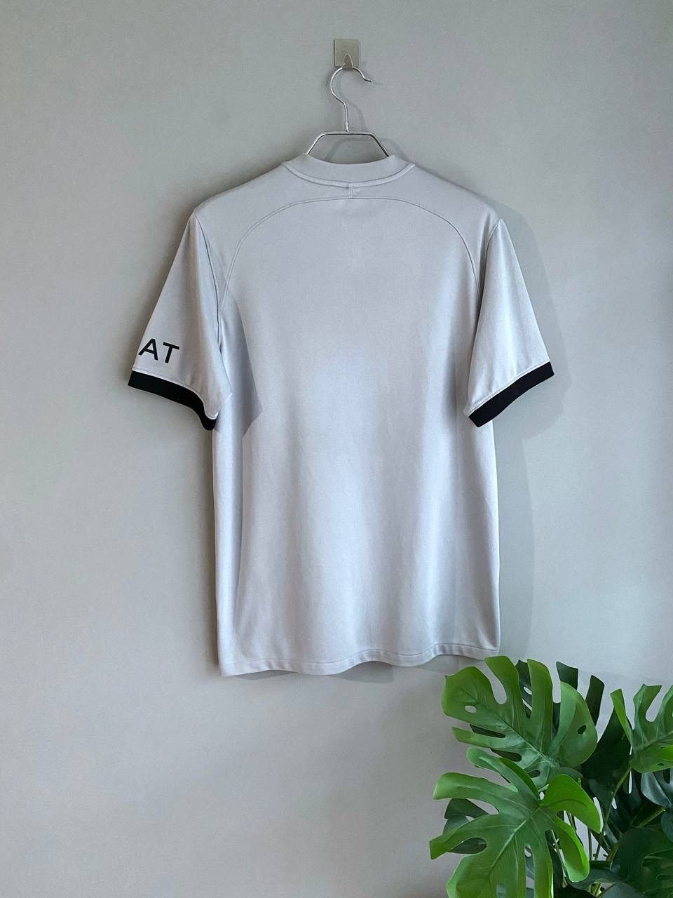 Jordan Brand Jordan FC Paris Saint Germain 2022/23 Away Soccer Jersey, M Size US M / EU 48-50 / 2 - 13 Thumbnail