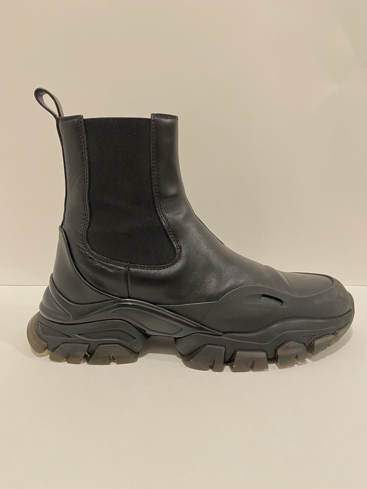 image of 1017 Alyx 9Sm x Moncler Alyx X Moncler Black Ary Chelsea Boots, Men's (Size 9)