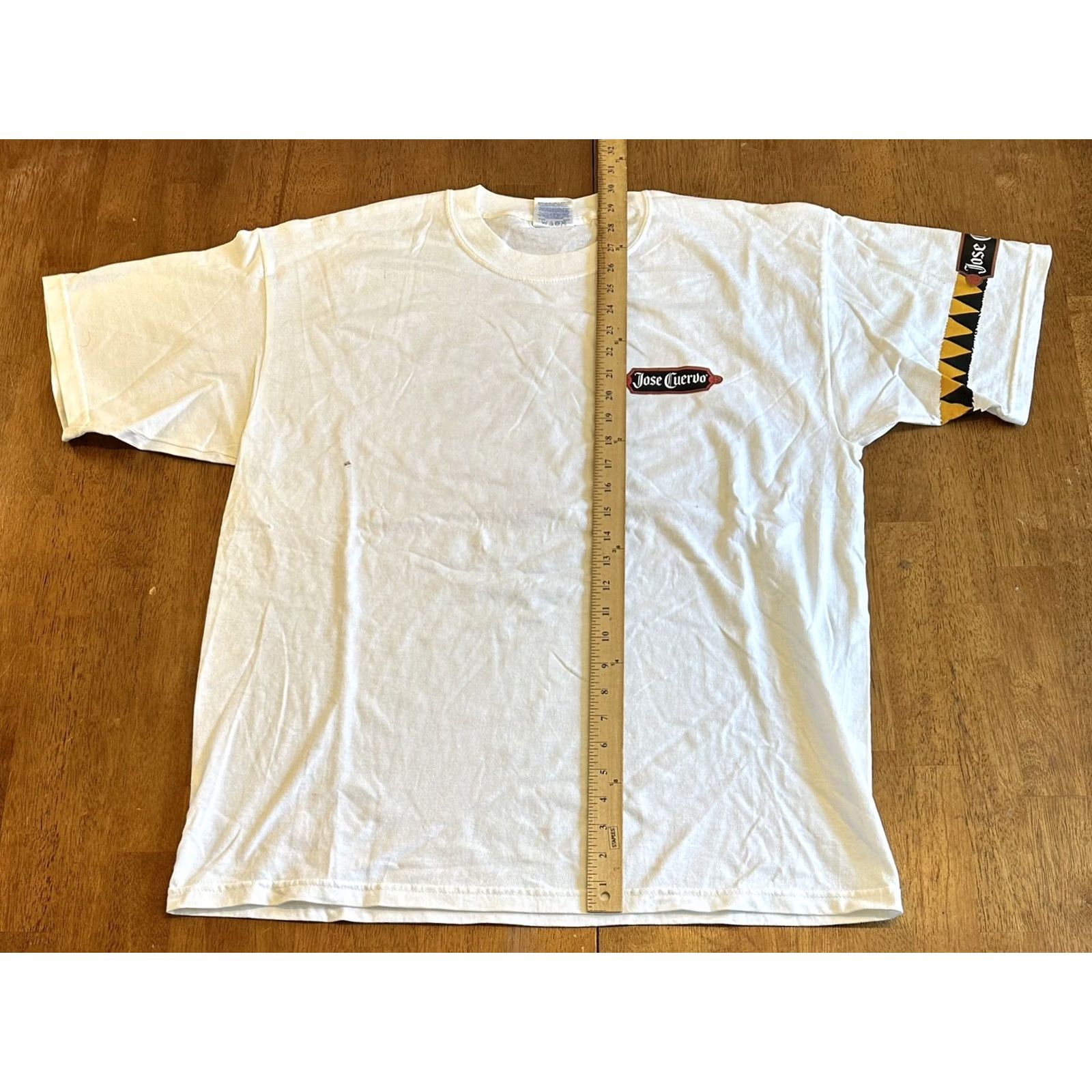 Gildan VINTAGE Jose Cuervo Naughty And Nice T Shirt XL 90s Y2K Mens White Size US XL / EU 56 / 4 - 8 Thumbnail