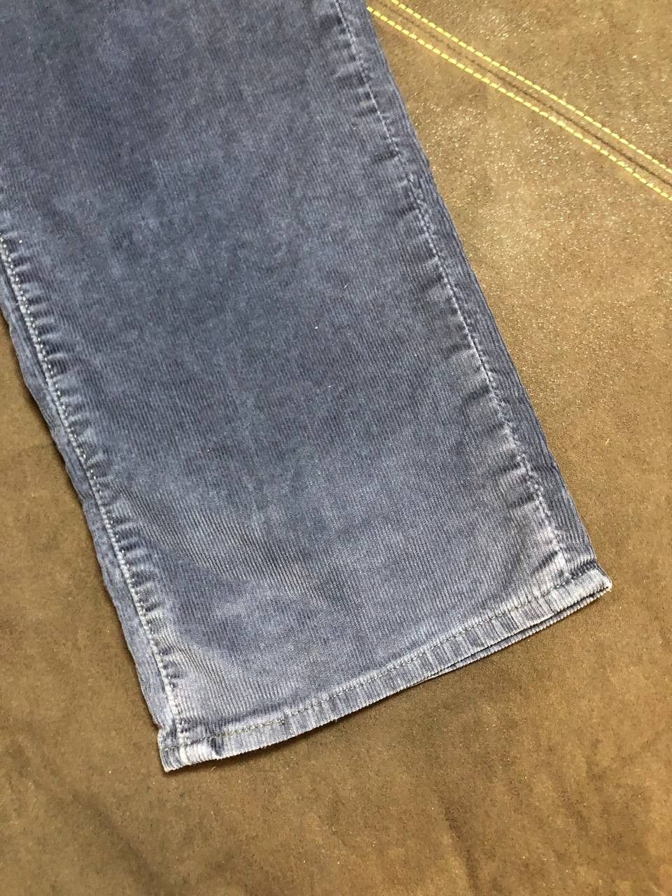 Levi's VINTAGE Levis 514 Pants Mens Corduroy Slim fit pants Size US 36 / EU 52 - 7 Thumbnail