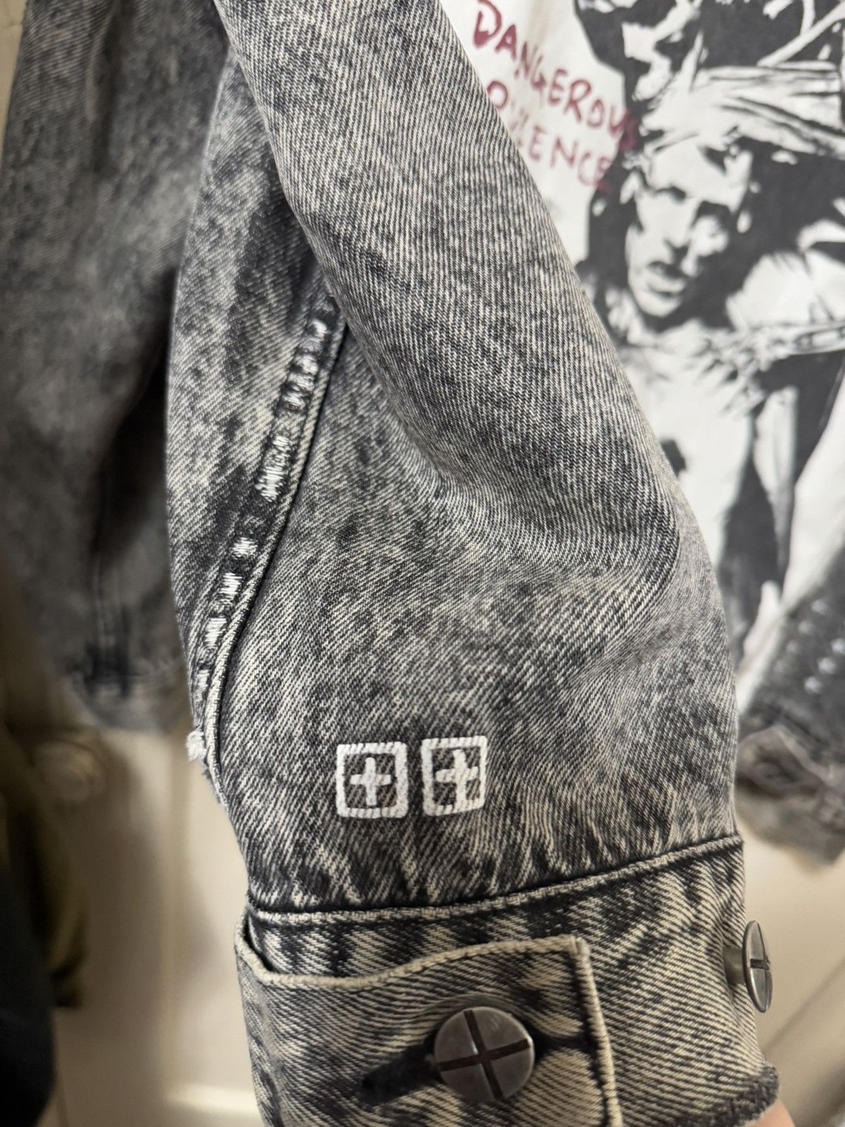 【関税込み】Ksubi ベージュ Kommand ジャケット Ksubiのベージュ Kommand ジャケットがセール中