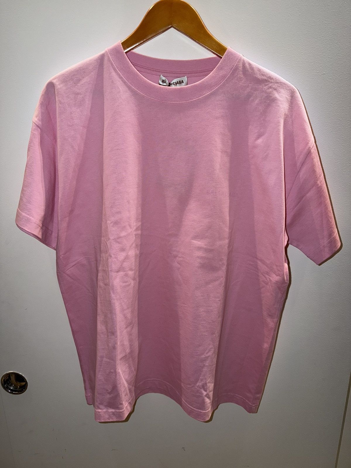 Balenciaga Balenciaga Pink Logo Shirt size Large Size US L / EU 52-54 / 3 - 4 Thumbnail