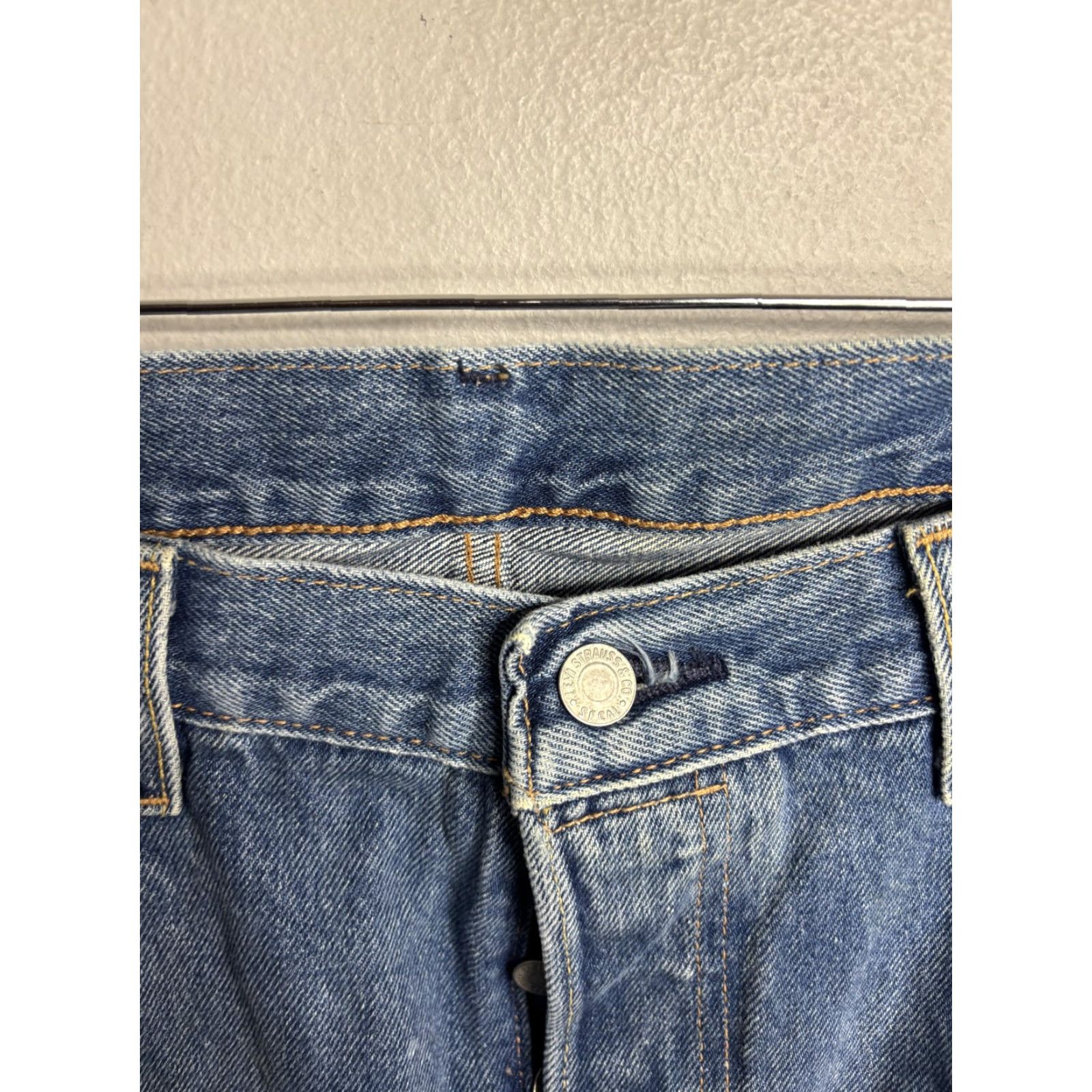 Levi's VINTAGE Levi's 501 Jeans Men's 38x30 Blue Distressed Button Fly Straight High-Rise 5-Pocket Denim Size US 38 / EU 54 - 7 Thumbnail