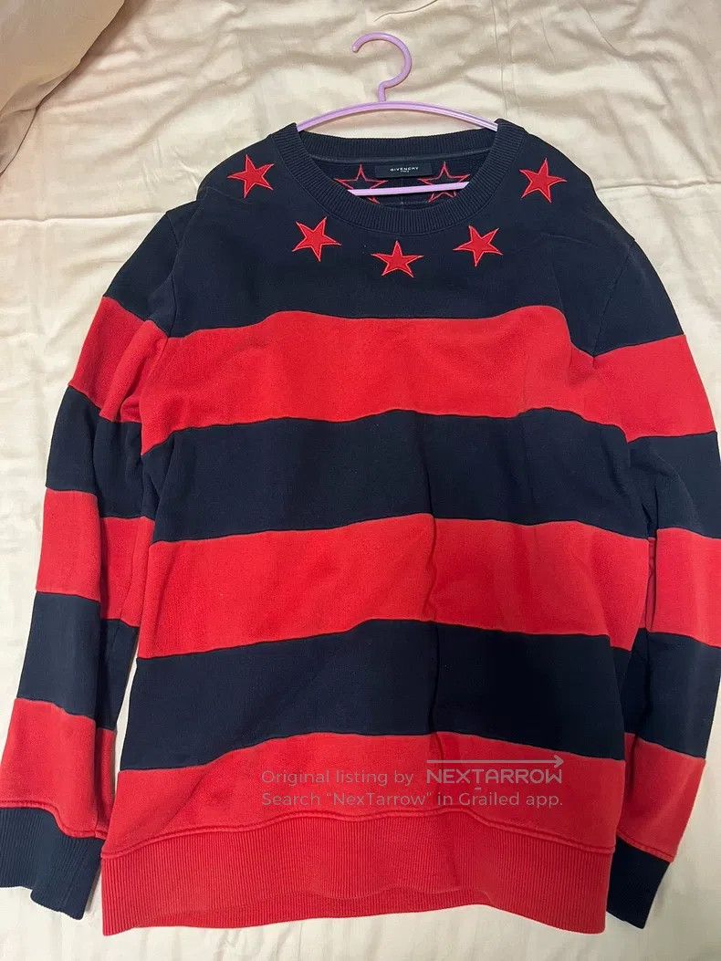 Givenchy Black and red star sweater