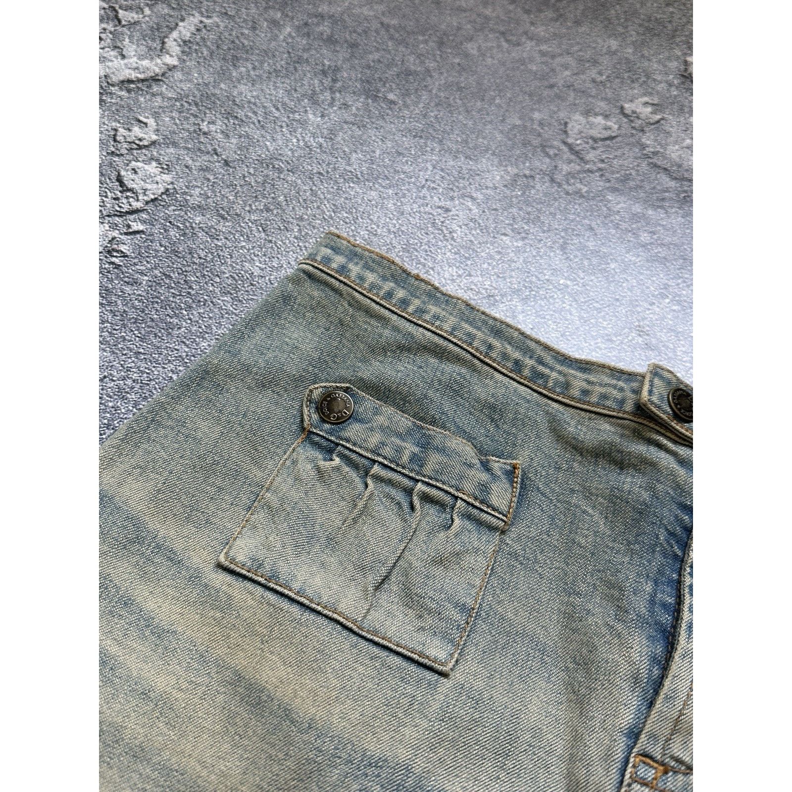 Dolce & Gabbana Vintage 90’s Dolce & Gabbana Y2k Wash Denim Pocket Skirt Size 29" - 9 Thumbnail